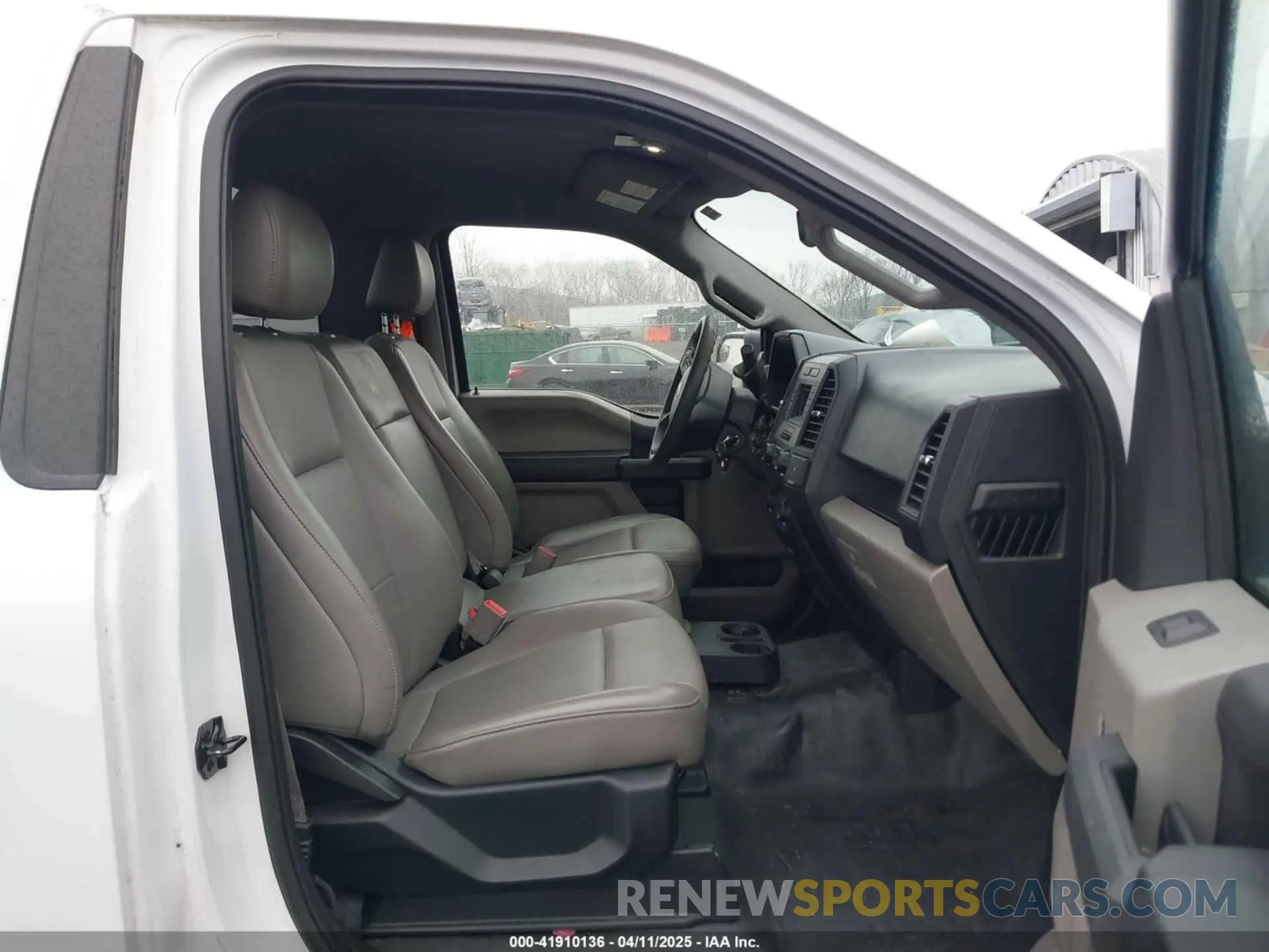 5 Photograph of a damaged car 1FTMF1CB1KKC53743 FORD F-150 2019