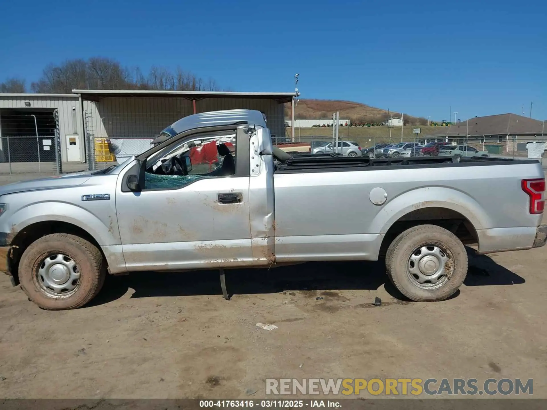 15 Photograph of a damaged car 1FTMF1CPXKKC81522 FORD F-150 2019