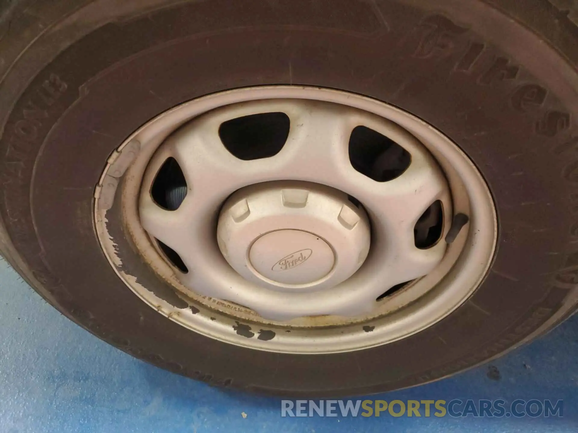 15 Photograph of a damaged car 1FTMF1EB1KKC57384 FORD F-150 2019