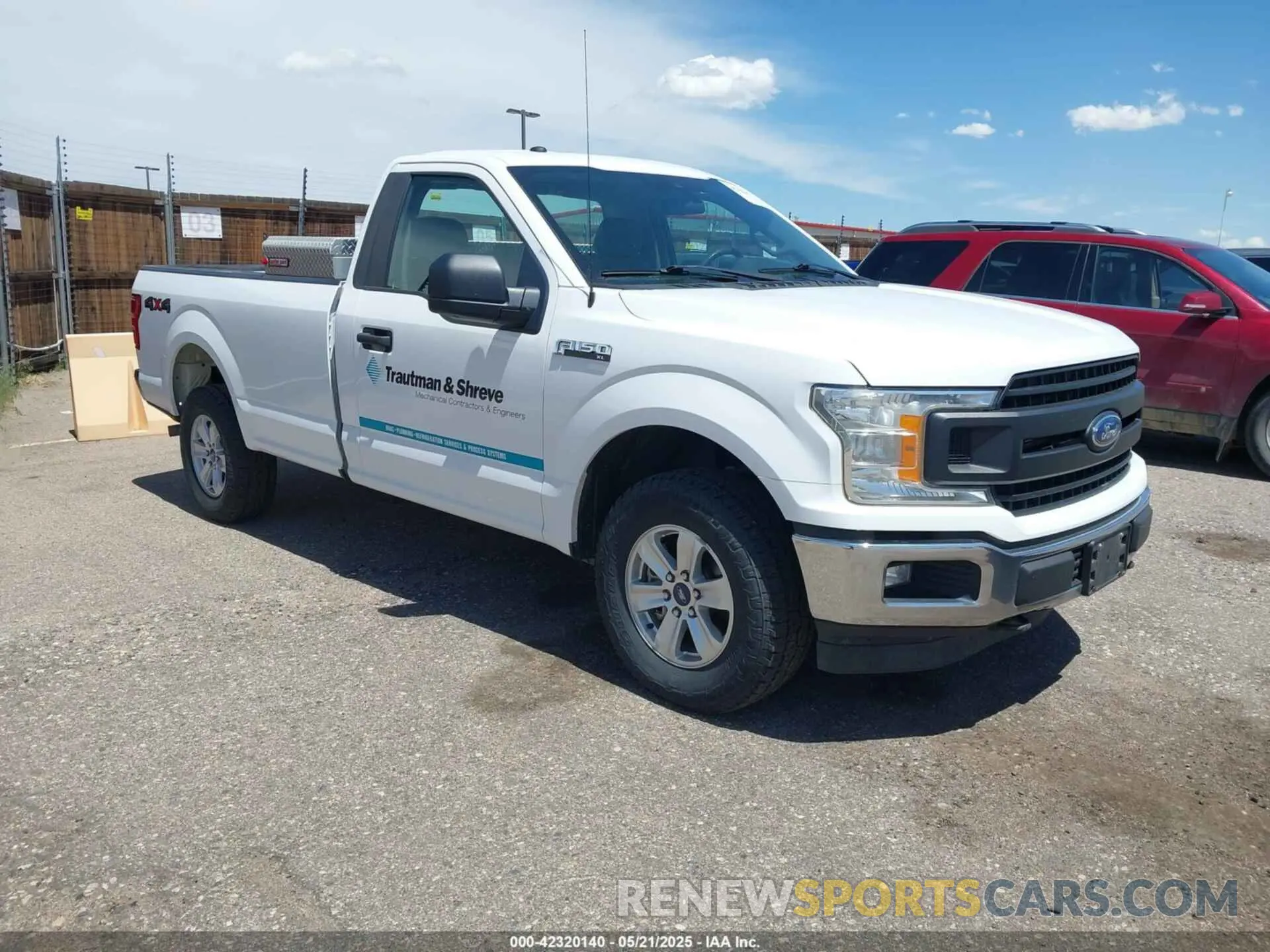 1 Фотография поврежденного автомобиля 1FTMF1EB1KKF02684 FORD F-150 2019