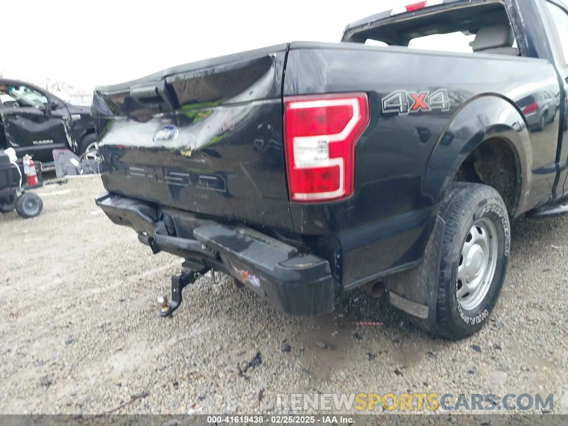 17 Photograph of a damaged car 1FTMF1EB6KKE16402 FORD F-150 2019