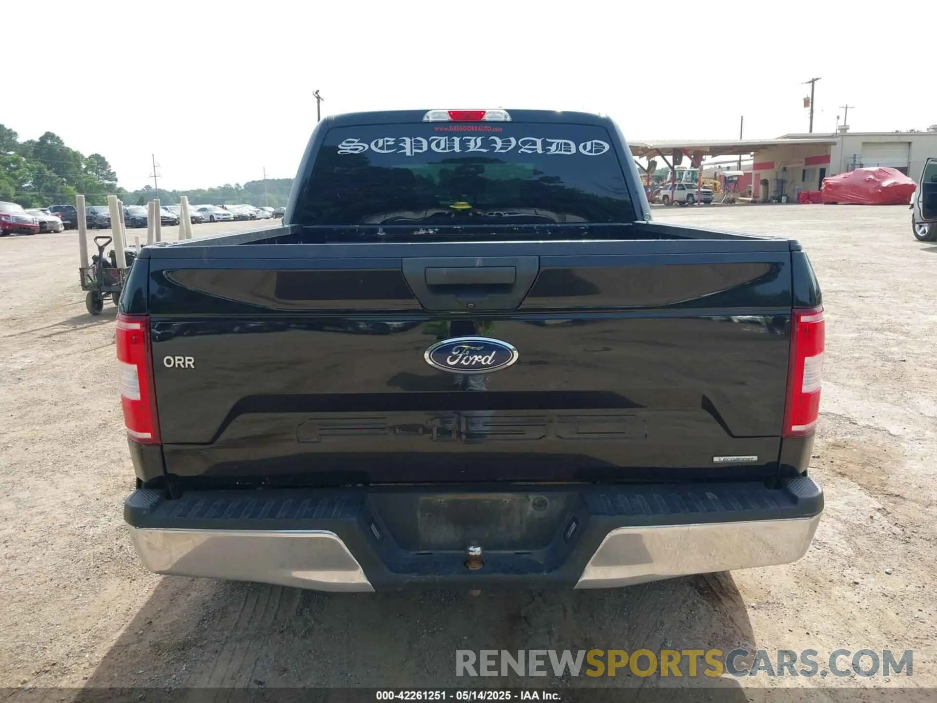 17 Photograph of a damaged car 1FTEW1C4XLKD78036 FORD F-150 2020