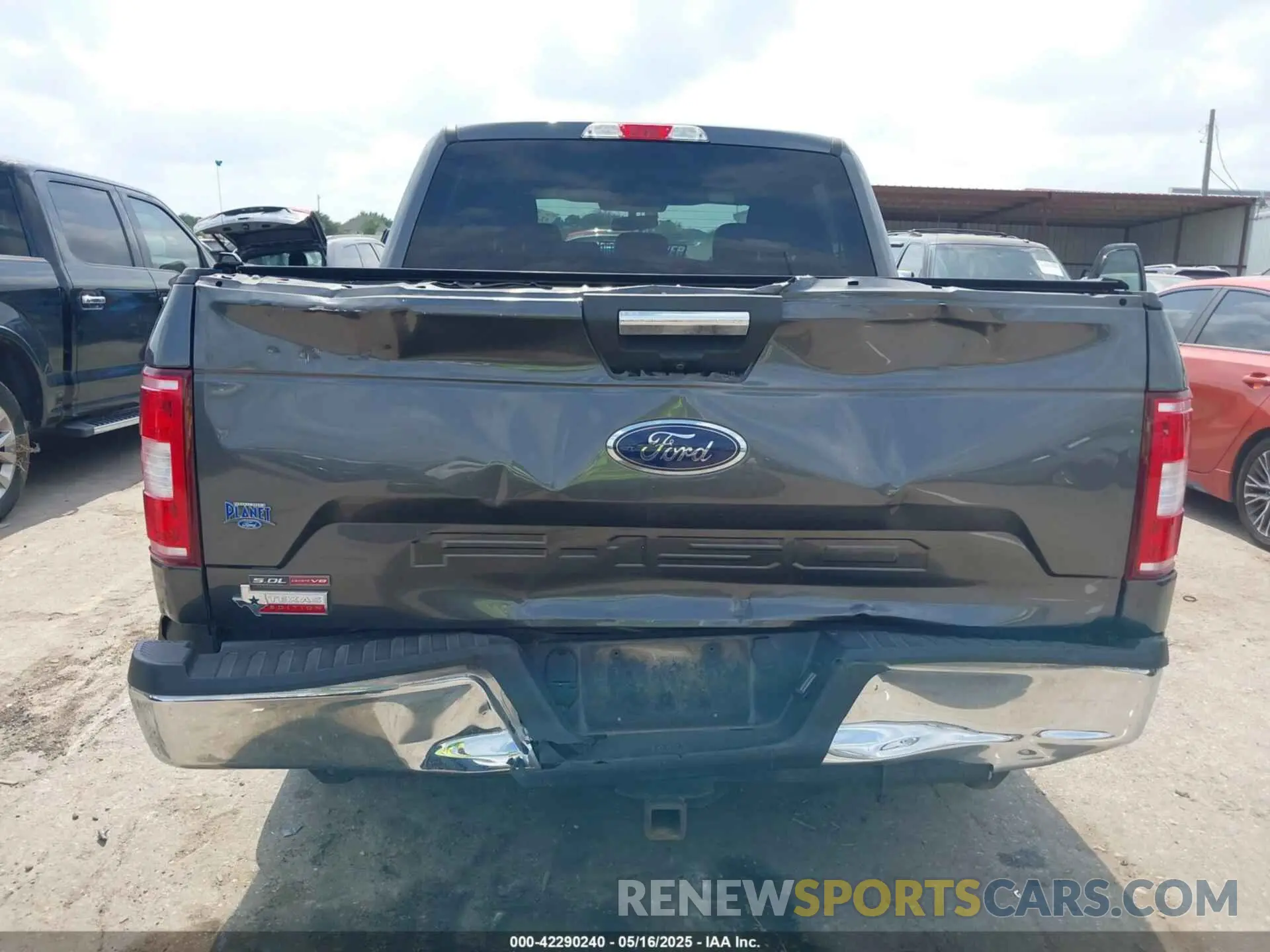 16 Photograph of a damaged car 1FTEW1C50LKF57470 FORD F-150 2020