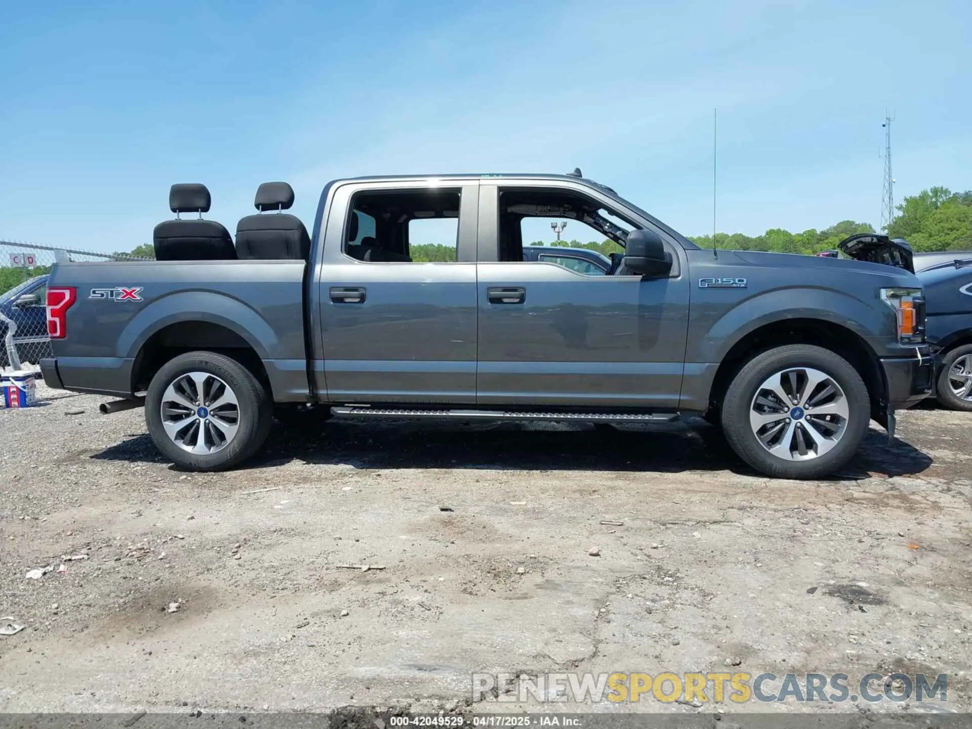 13 Фотография поврежденного автомобиля 1FTEW1C53LFC45393 FORD F-150 2020