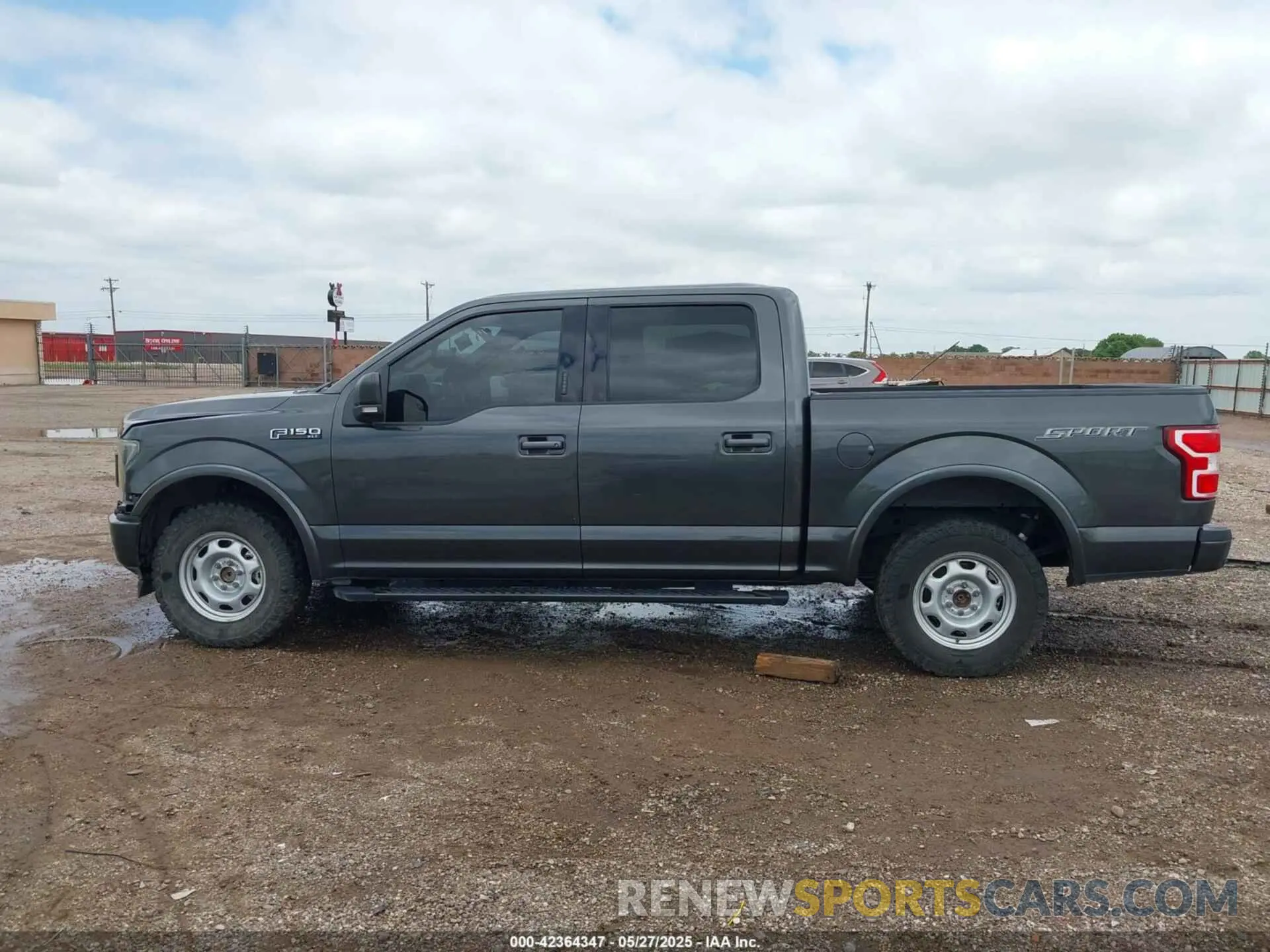 15 Photograph of a damaged car 1FTEW1C56LKF53682 FORD F-150 2020