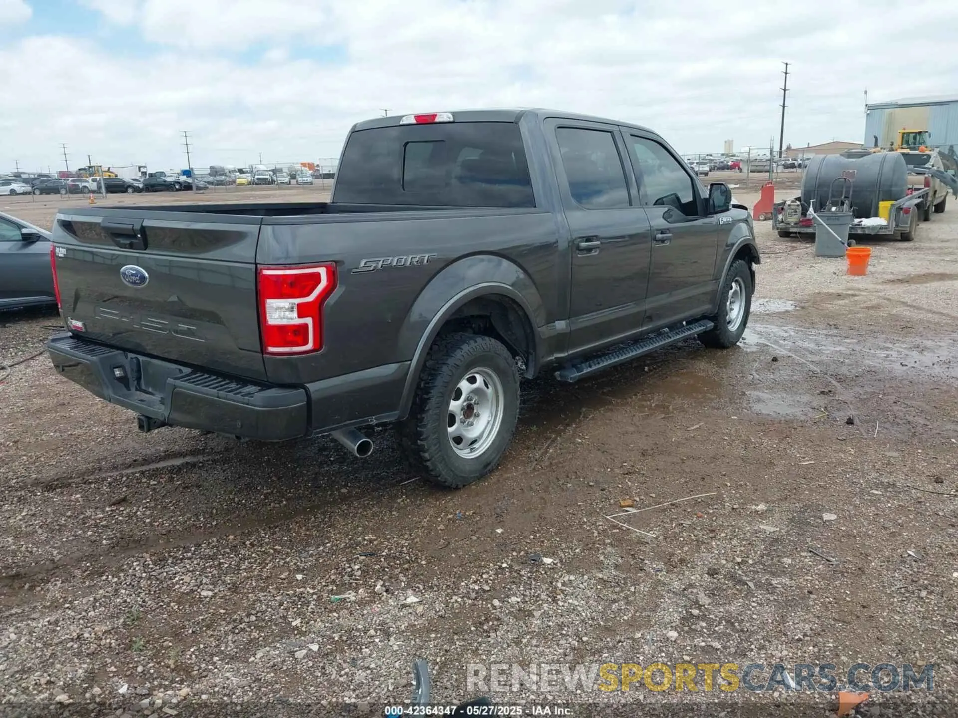 4 Photograph of a damaged car 1FTEW1C56LKF53682 FORD F-150 2020