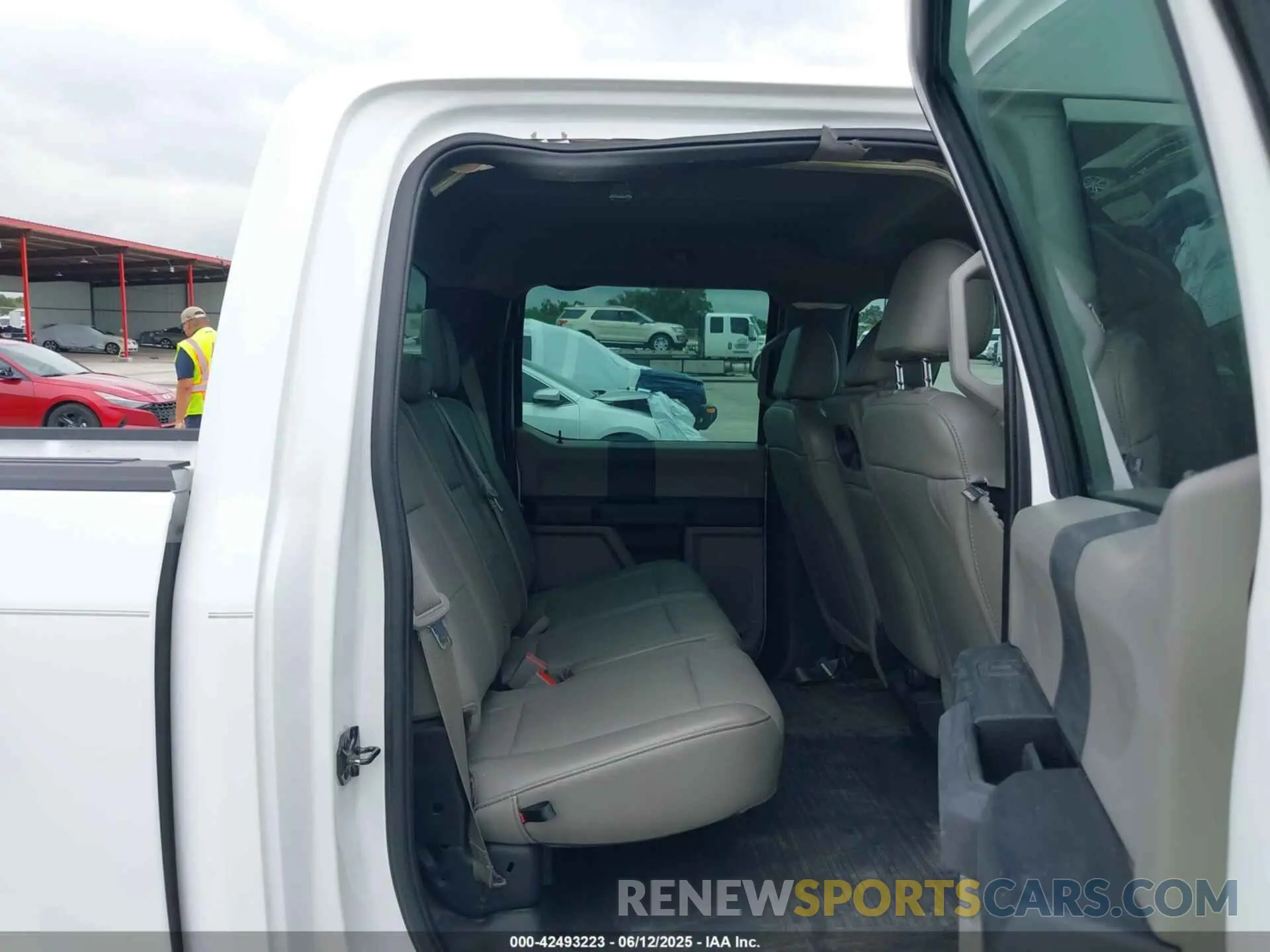 8 Фотография поврежденного автомобиля 1FTEW1C57LKF08962 FORD F-150 2020