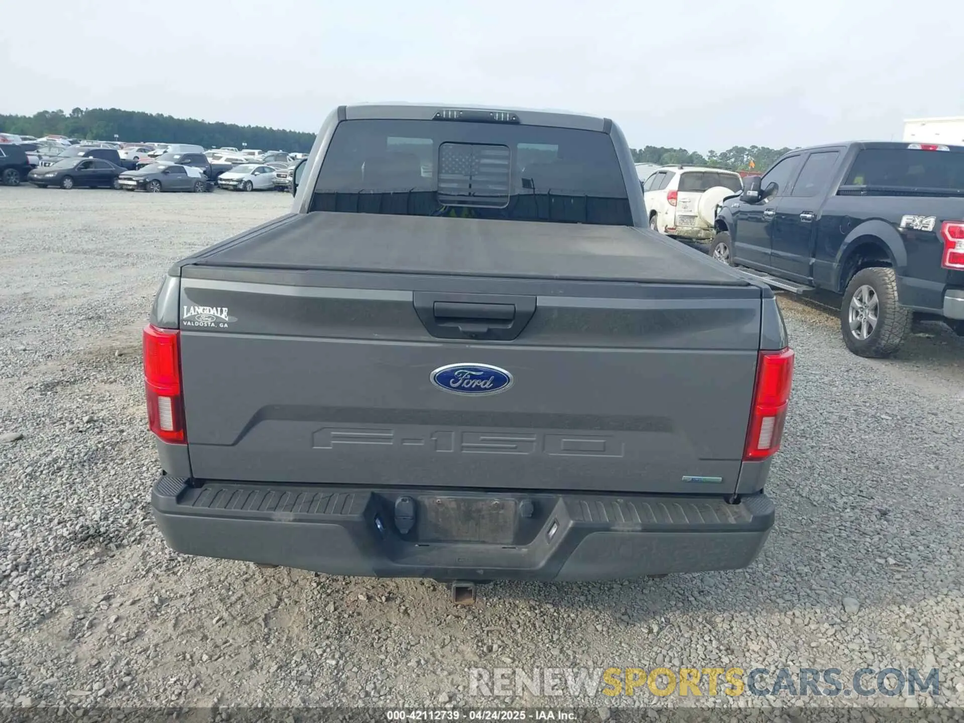 16 Photograph of a damaged car 1FTEW1CP0LFB42935 FORD F-150 2020