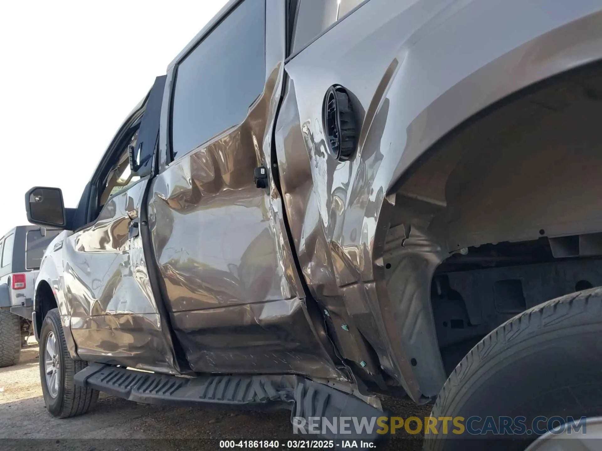 18 Photograph of a damaged car 1FTEW1CP2LFB20385 FORD F-150 2020