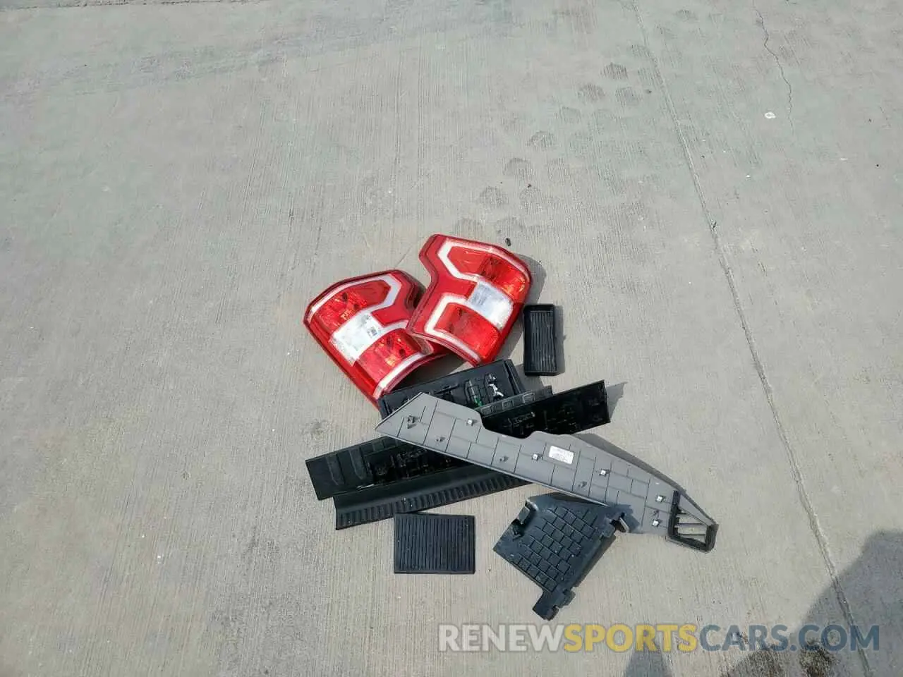 12 Фотография поврежденного автомобиля 1FTEW1CP4LKD72906 FORD F-150 2020