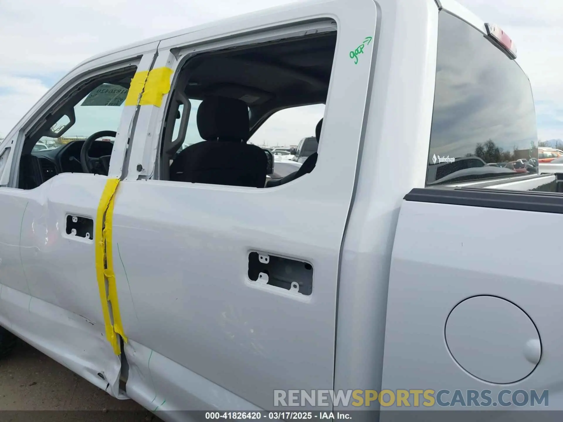 14 Photograph of a damaged car 1FTEW1CP5LKE39528 FORD F-150 2020