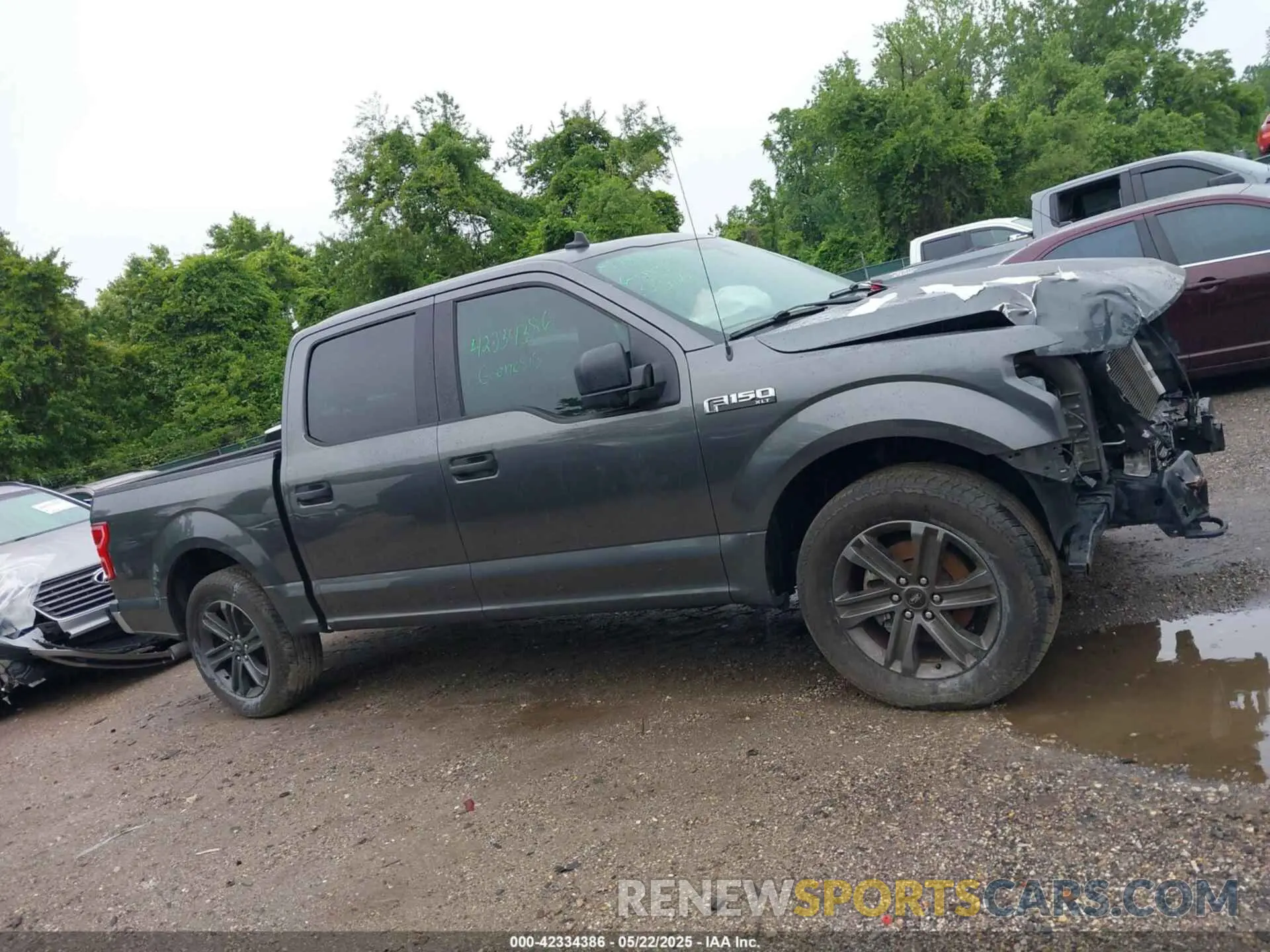 13 Photograph of a damaged car 1FTEW1CP8LFB80669 FORD F-150 2020