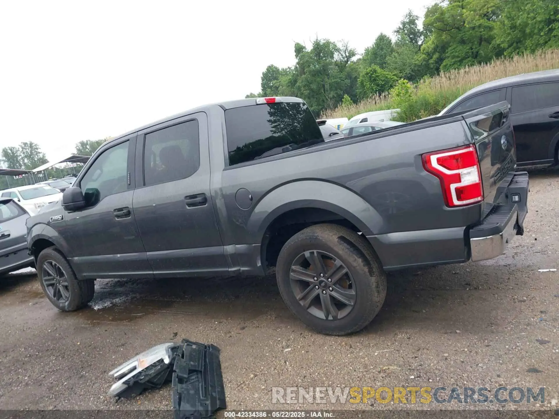 14 Photograph of a damaged car 1FTEW1CP8LFB80669 FORD F-150 2020
