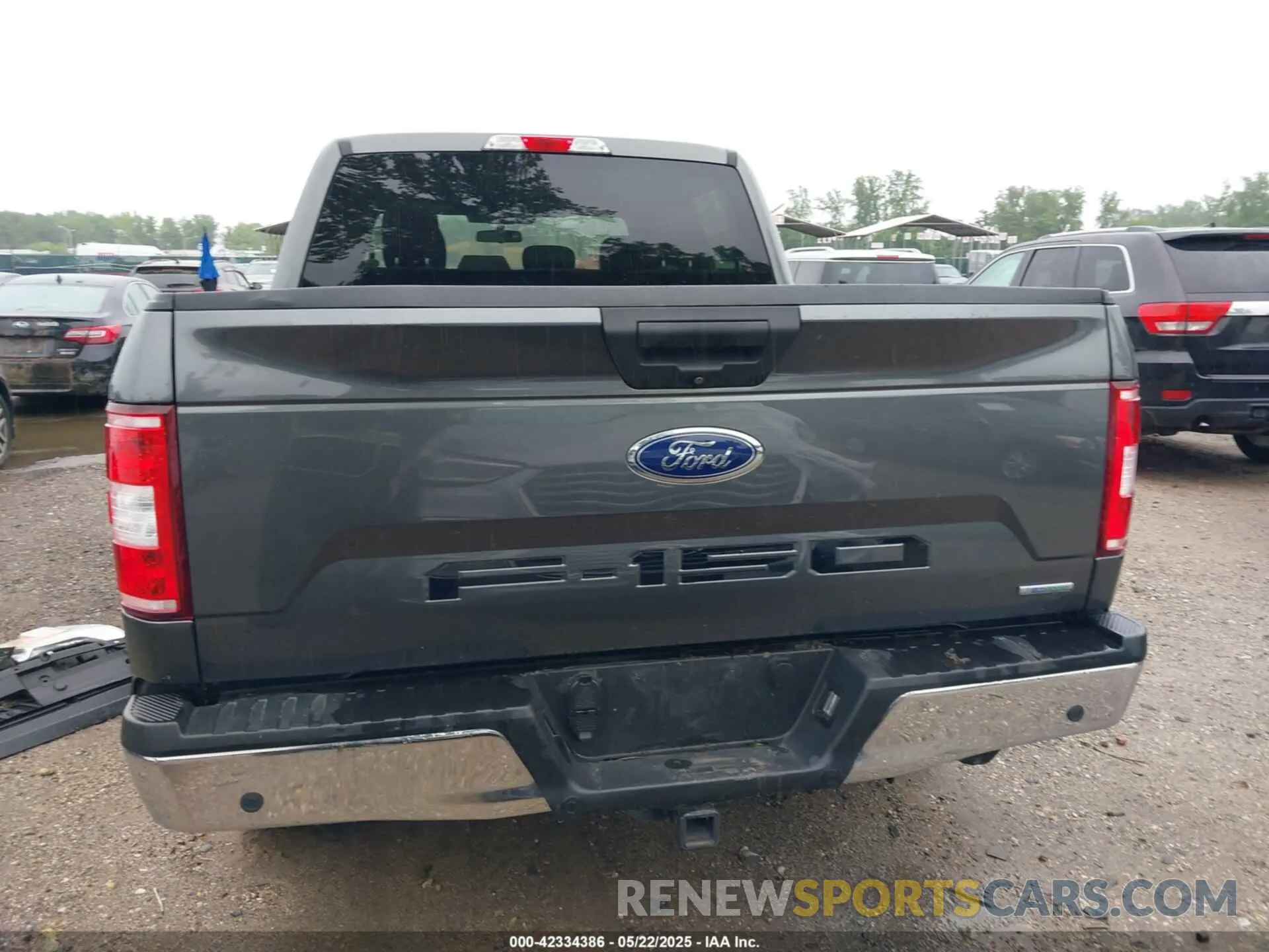 16 Photograph of a damaged car 1FTEW1CP8LFB80669 FORD F-150 2020