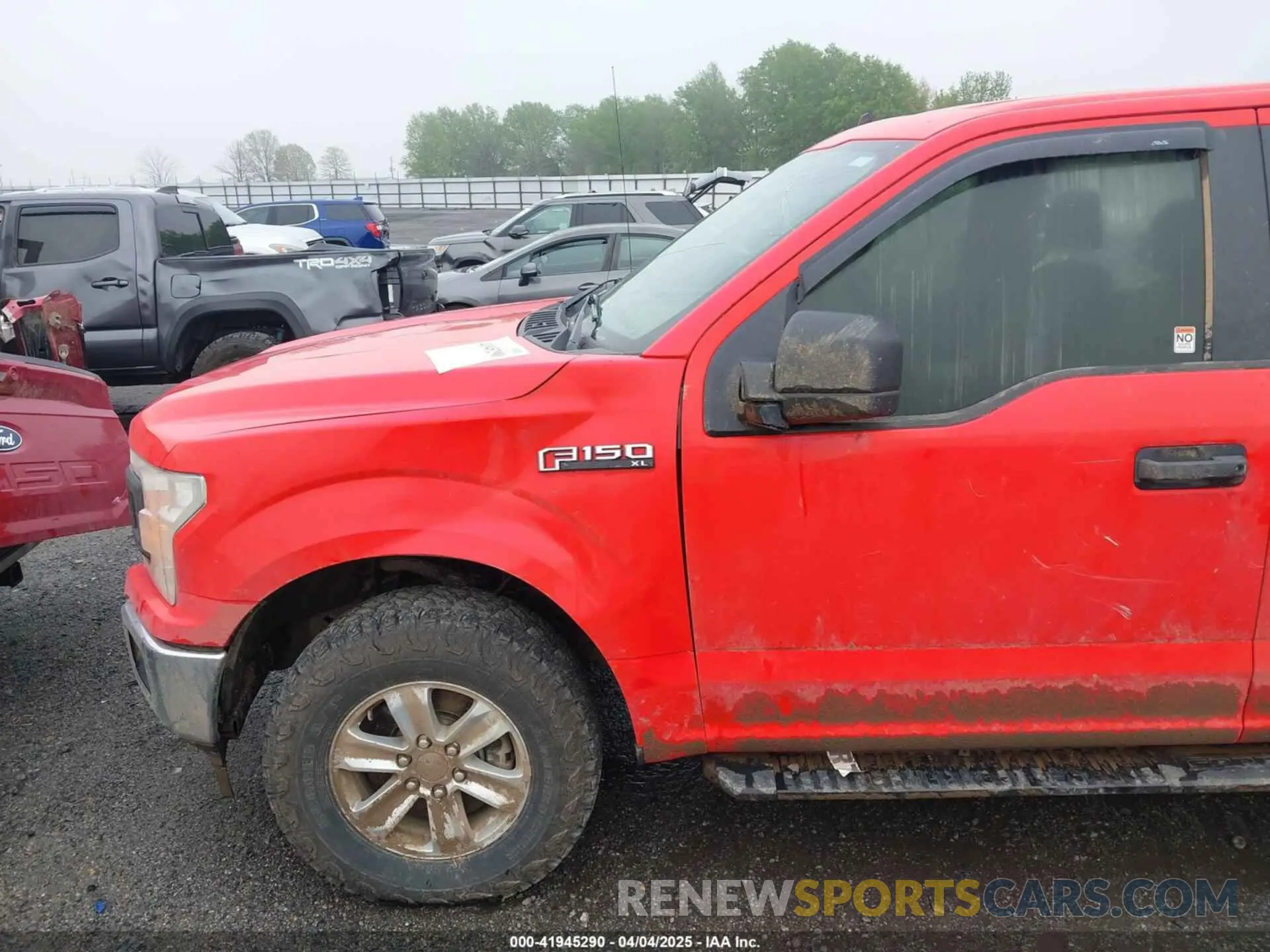 17 Photograph of a damaged car 1FTEW1E45LFB39001 FORD F-150 2020