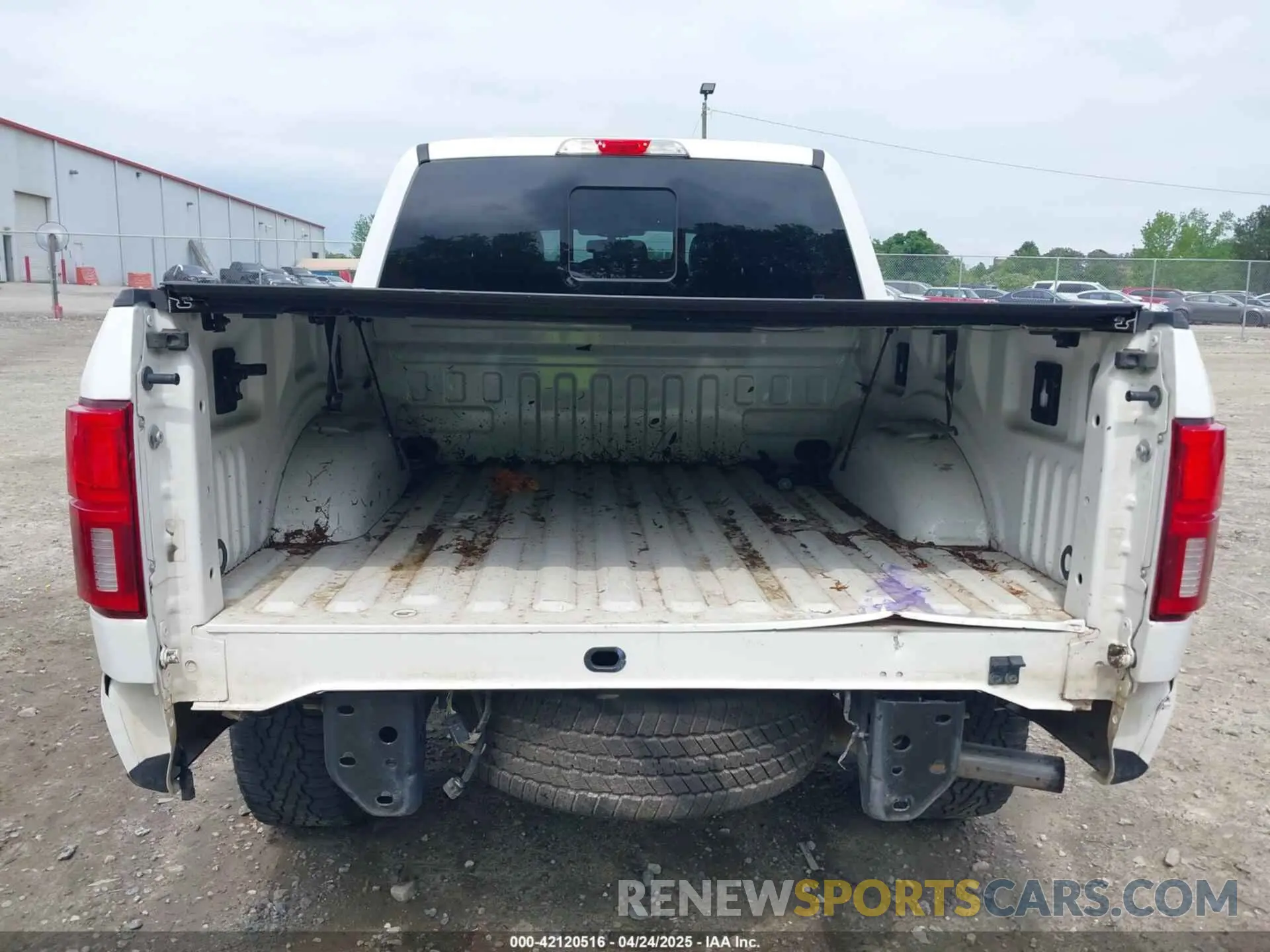 6 Фотография поврежденного автомобиля 1FTEW1E45LKD37553 FORD F-150 2020