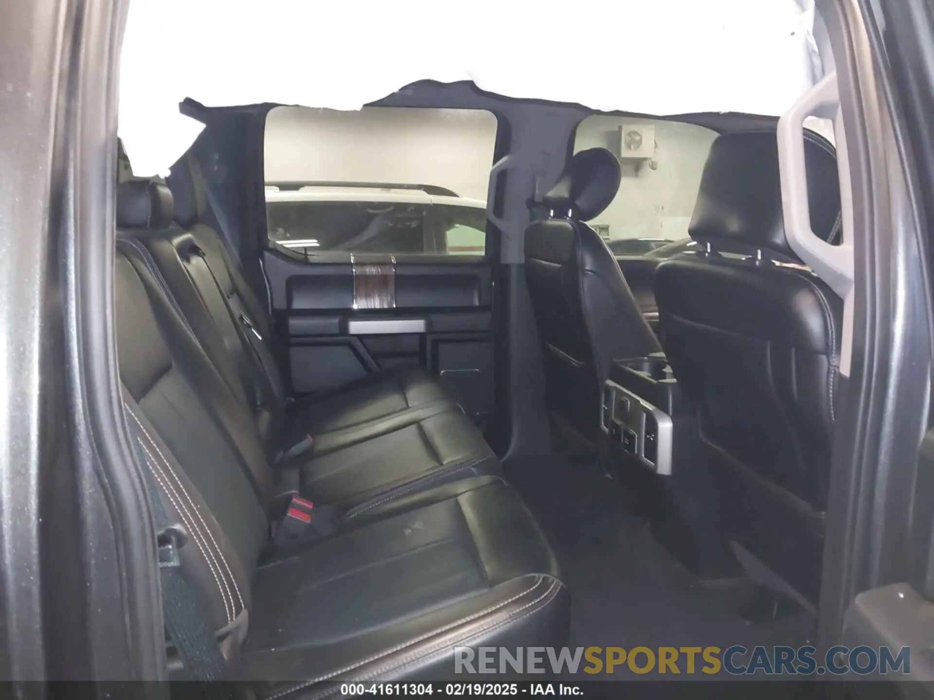 8 Фотография поврежденного автомобиля 1FTEW1E46LFC05572 FORD F-150 2020