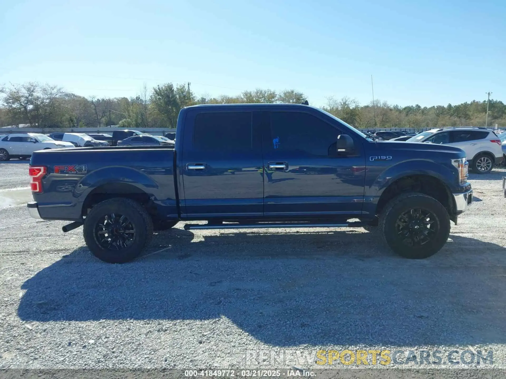 13 Фотография поврежденного автомобиля 1FTEW1E47LKF33607 FORD F-150 2020