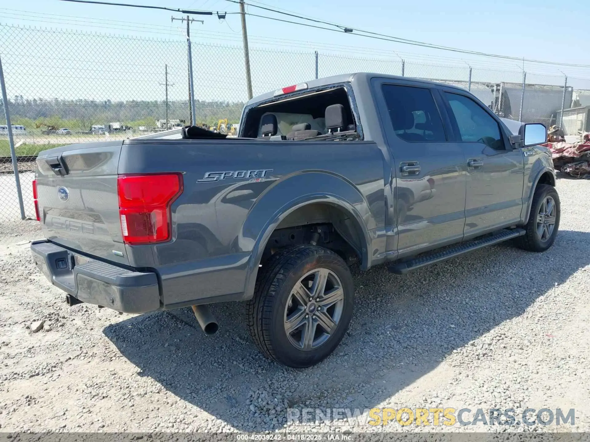 4 Фотография поврежденного автомобиля 1FTEW1E48LFB12603 FORD F-150 2020
