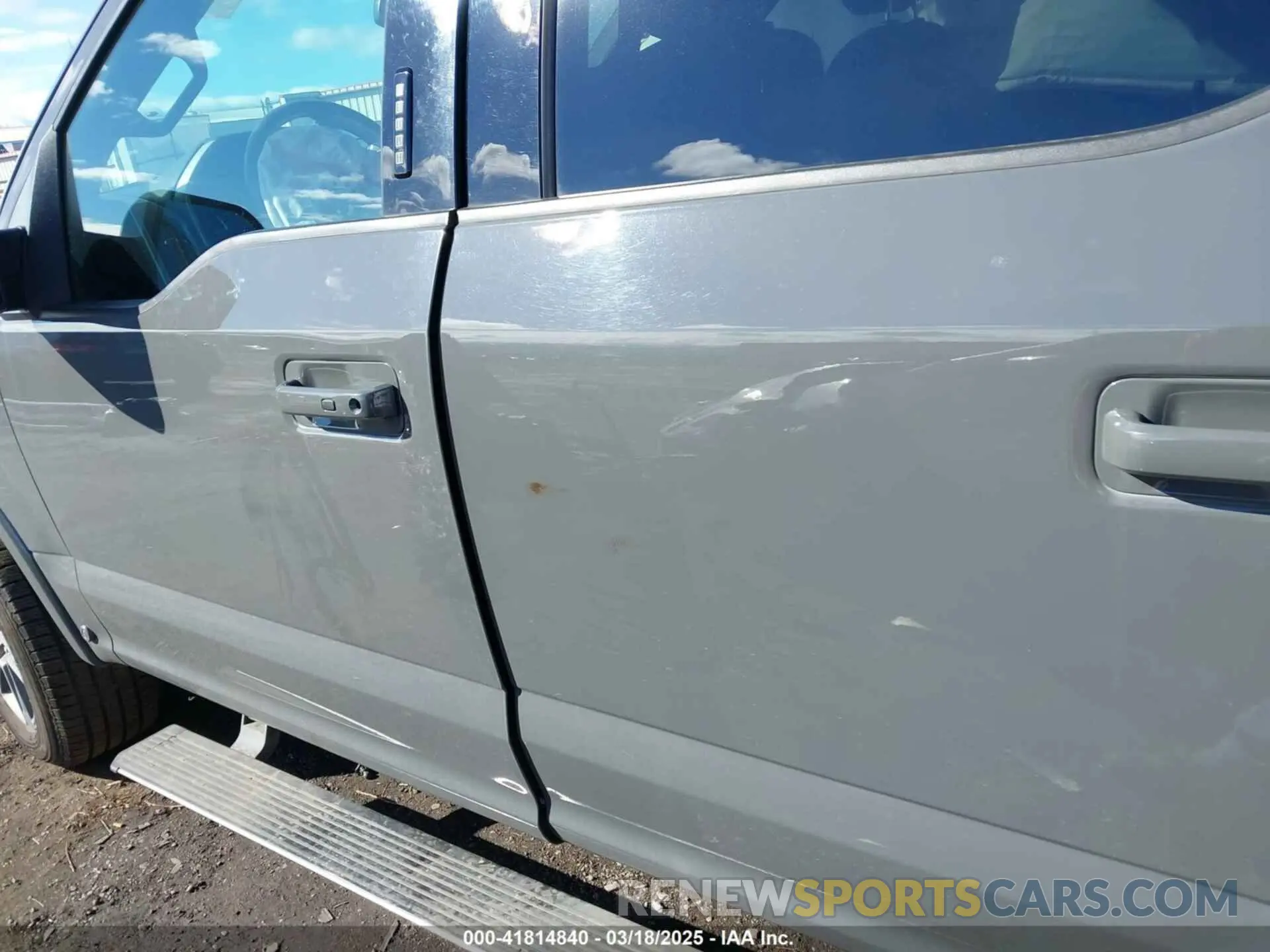 14 Photograph of a damaged car 1FTEW1E49LFB67500 FORD F-150 2020
