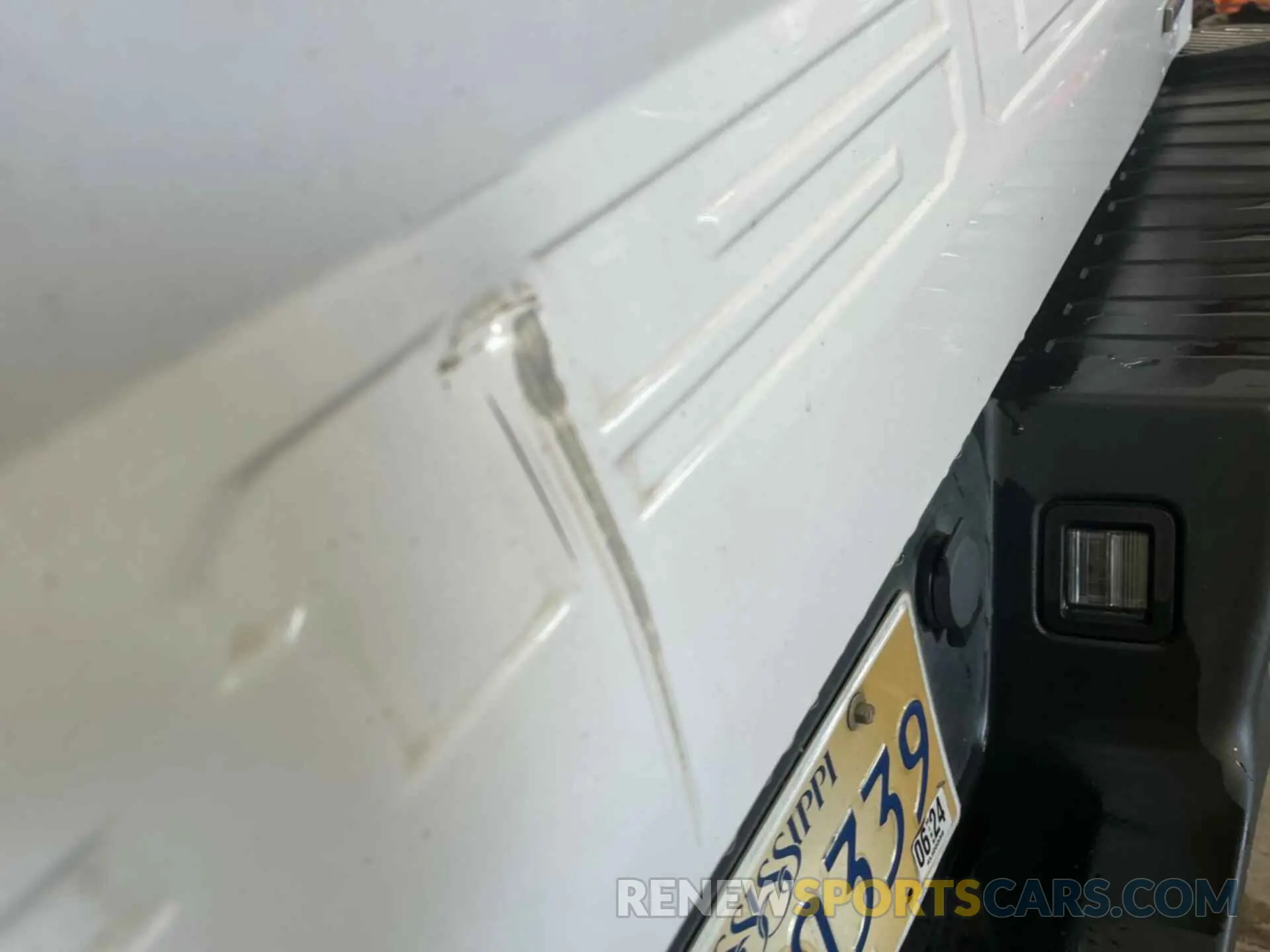 5 Photograph of a damaged car 1FTEW1E49LKD83810 FORD F-150 2020