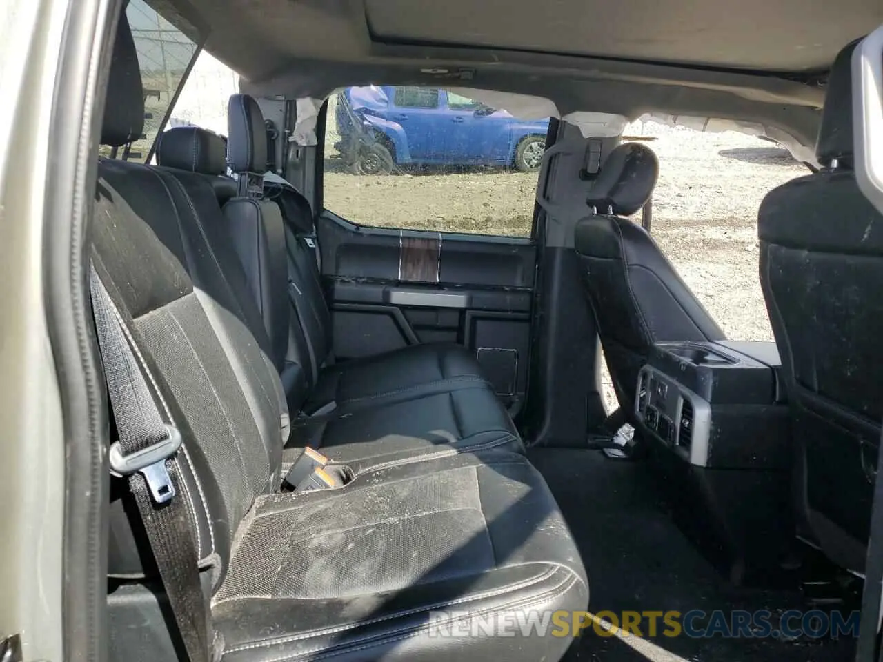 10 Photograph of a damaged car 1FTEW1E49LKE92624 FORD F-150 2020