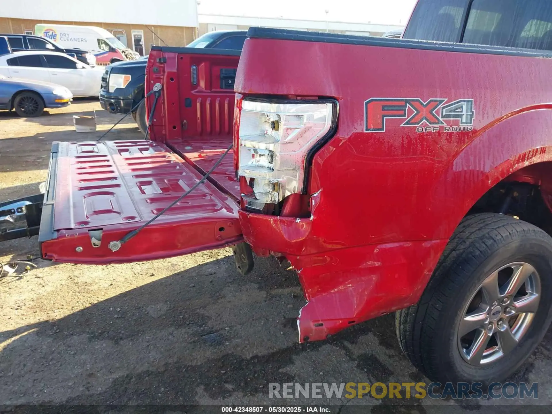 6 Photograph of a damaged car 1FTEW1E4XLKD16830 FORD F-150 2020