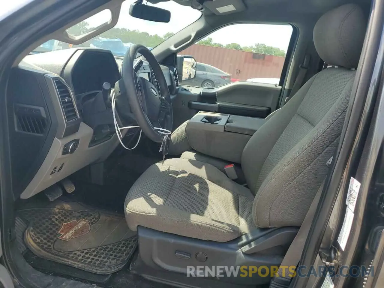 7 Photograph of a damaged car 1FTEW1E50LFA62966 FORD F-150 2020