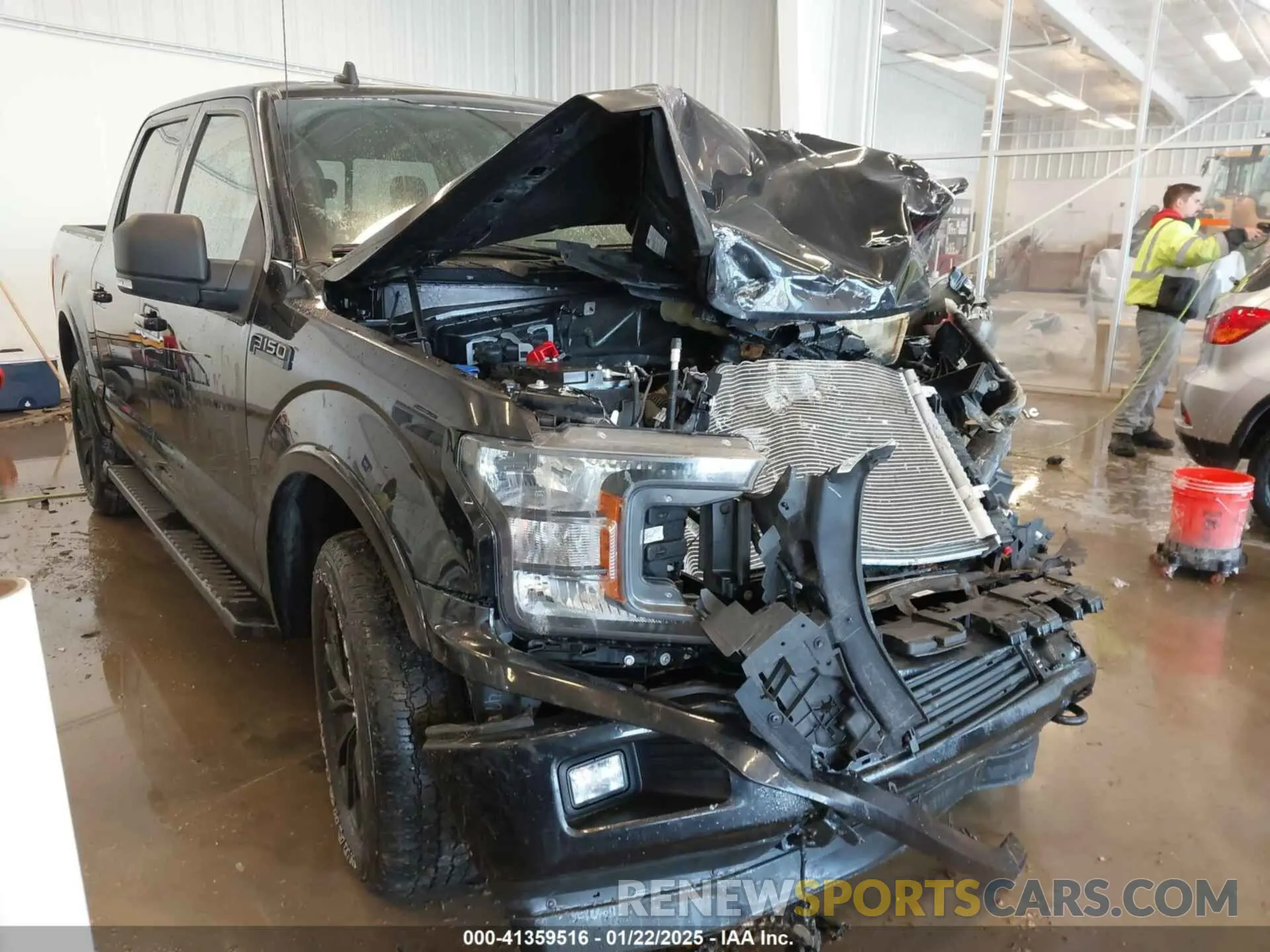 19 Фотография поврежденного автомобиля 1FTEW1E51LFA79758 FORD F-150 2020