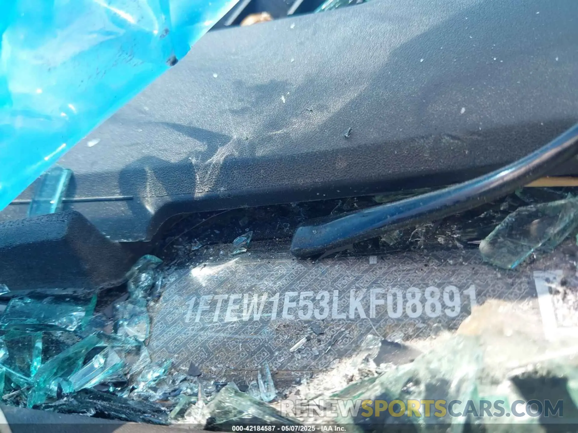 9 Photograph of a damaged car 1FTEW1E53LKF08891 FORD F-150 2020