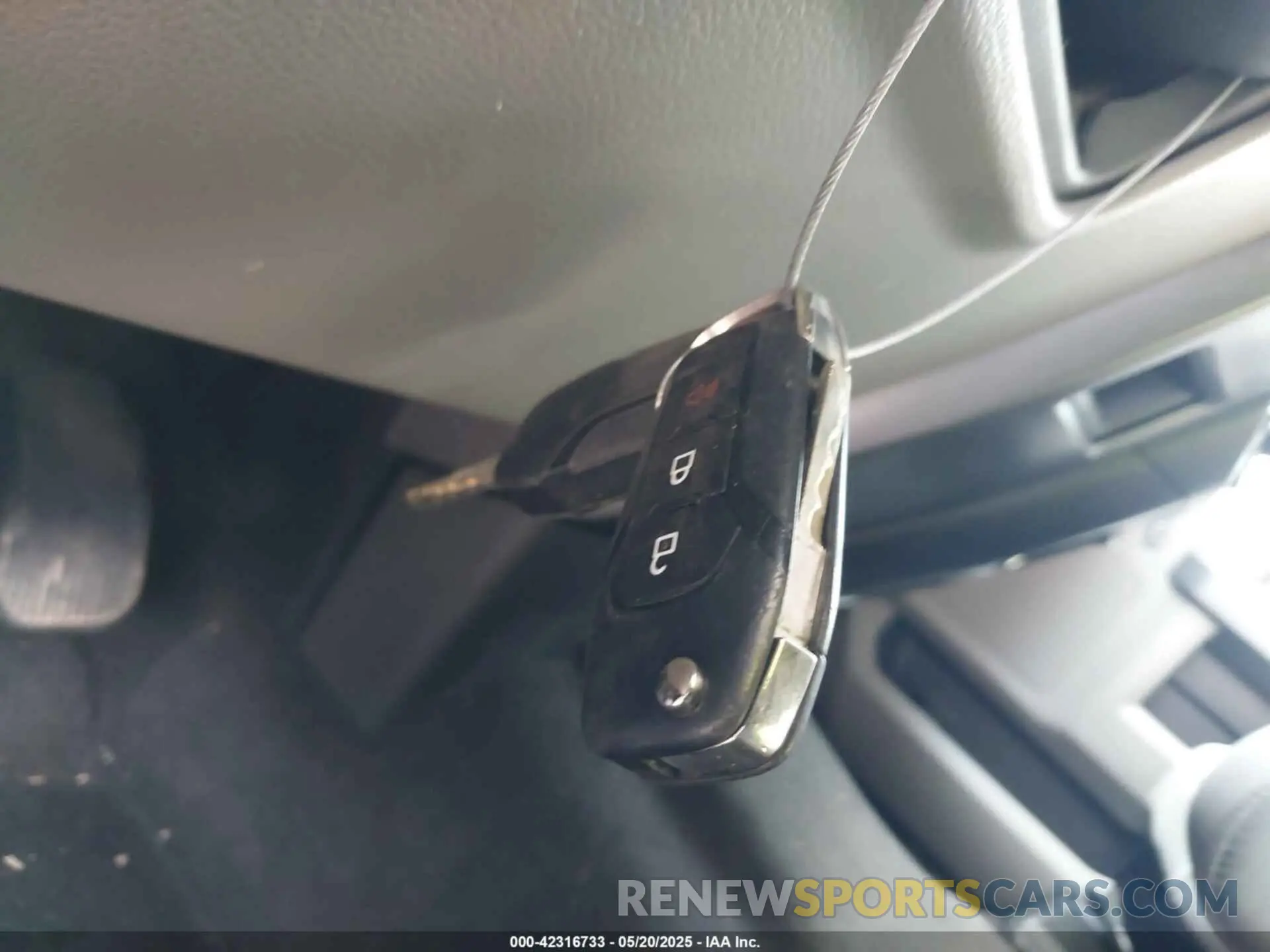 11 Photograph of a damaged car 1FTEW1E54LKE24160 FORD F-150 2020
