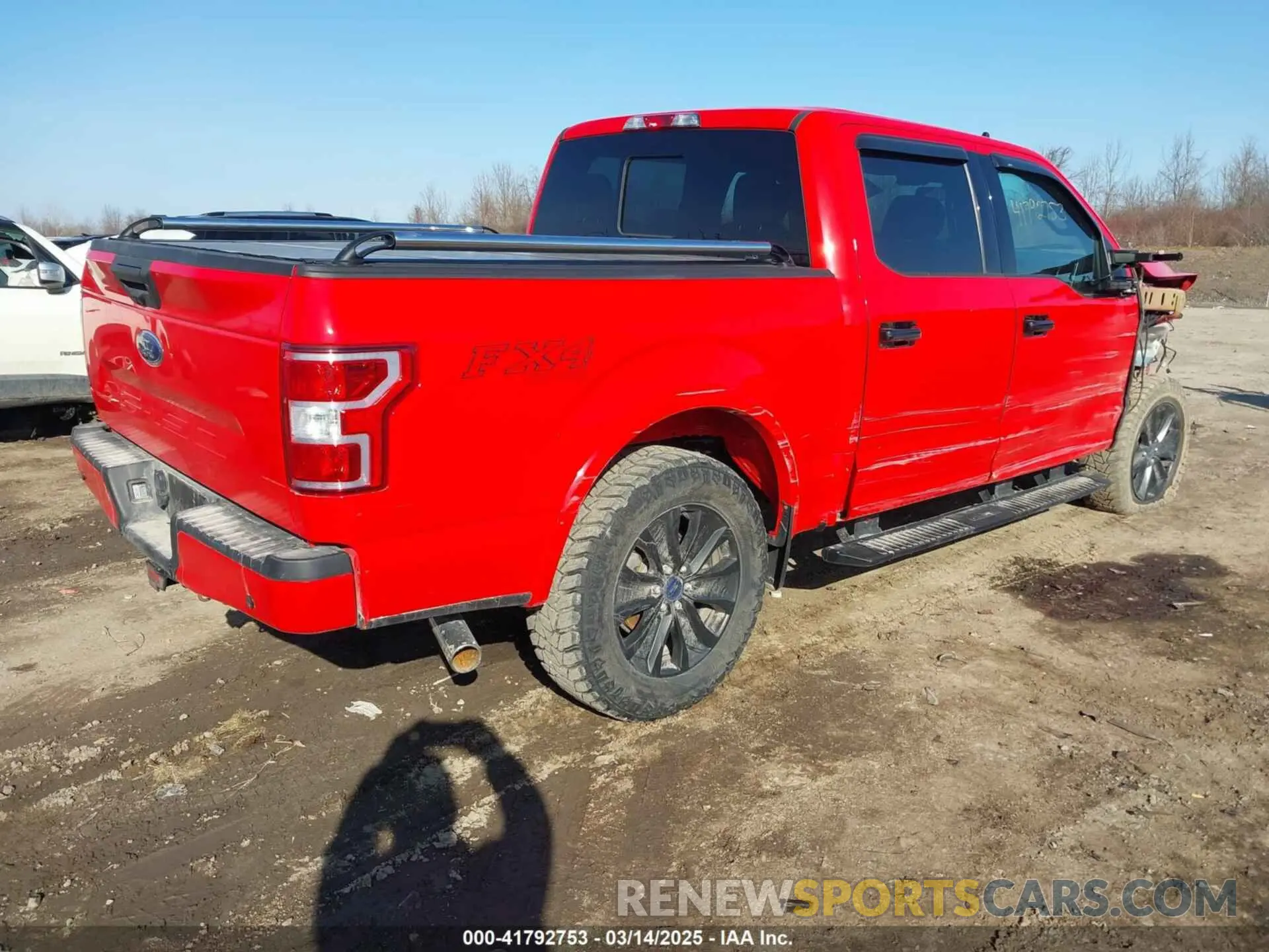 4 Фотография поврежденного автомобиля 1FTEW1E54LKE51021 FORD F-150 2020