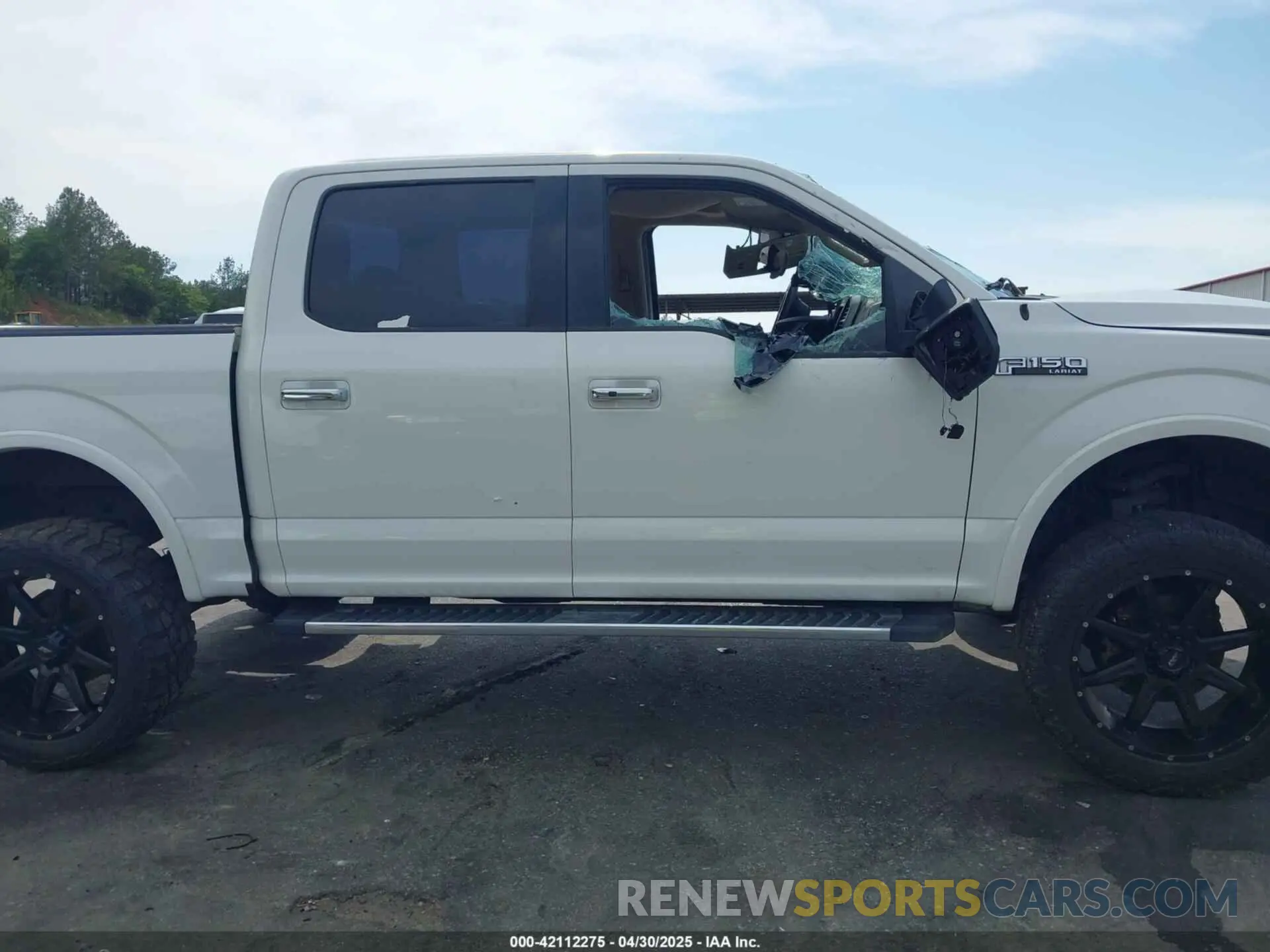 13 Photograph of a damaged car 1FTEW1E56LFA32693 FORD F-150 2020