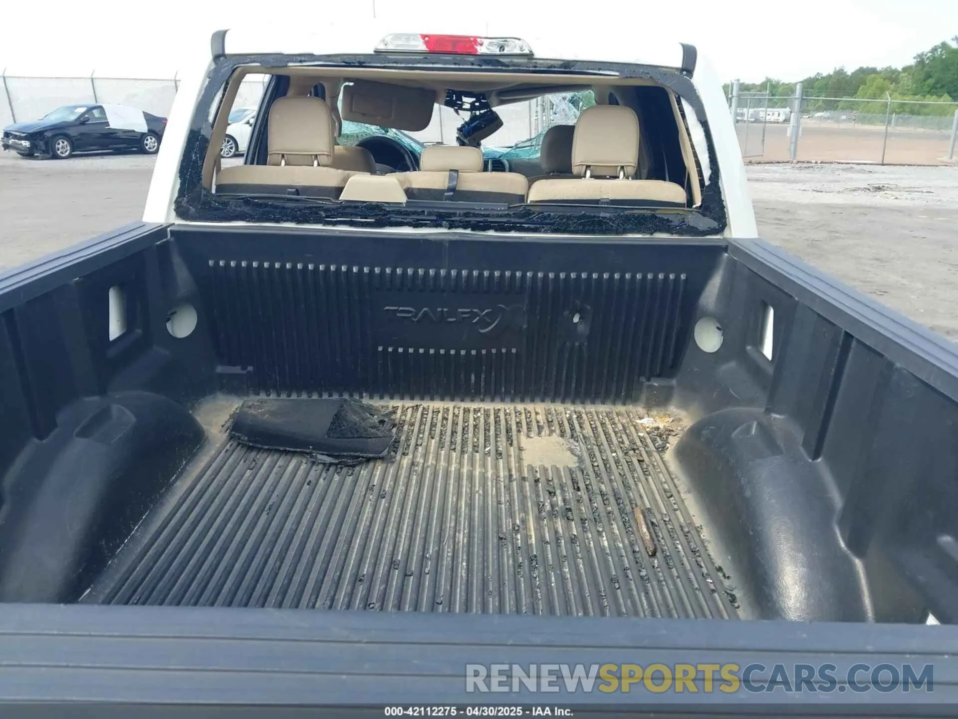 19 Photograph of a damaged car 1FTEW1E56LFA32693 FORD F-150 2020