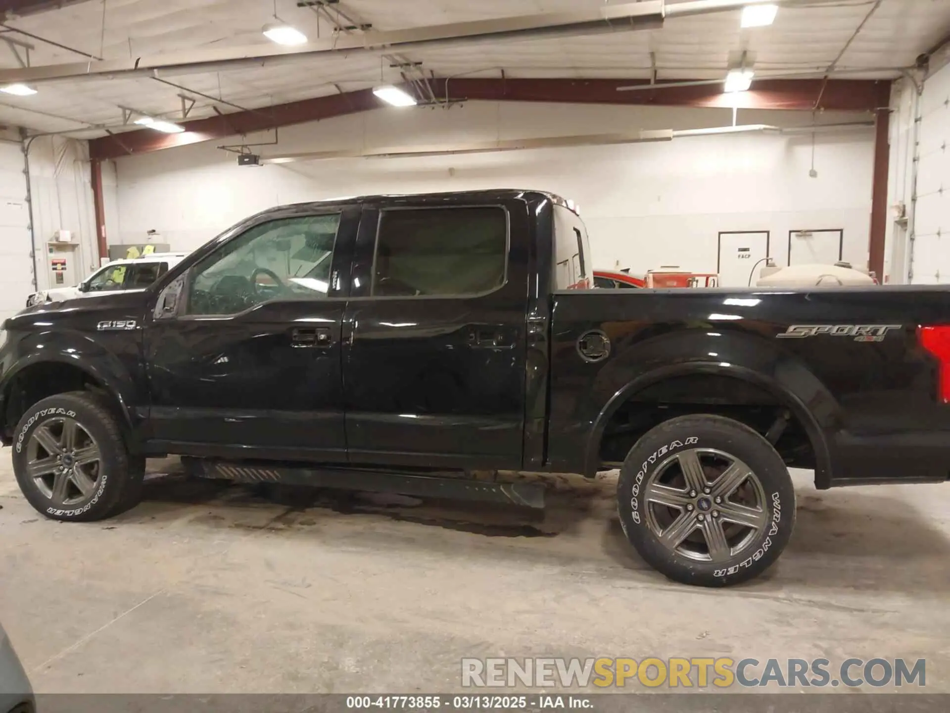 14 Photograph of a damaged car 1FTEW1E56LKF25622 FORD F-150 2020