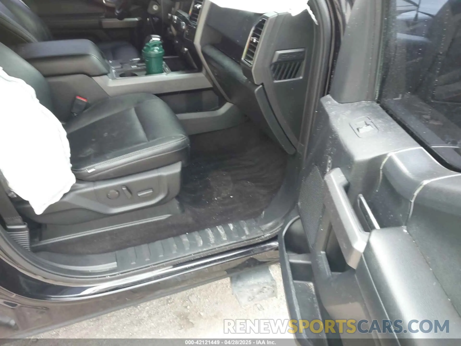 5 Photograph of a damaged car 1FTEW1E5XLKF16129 FORD F-150 2020
