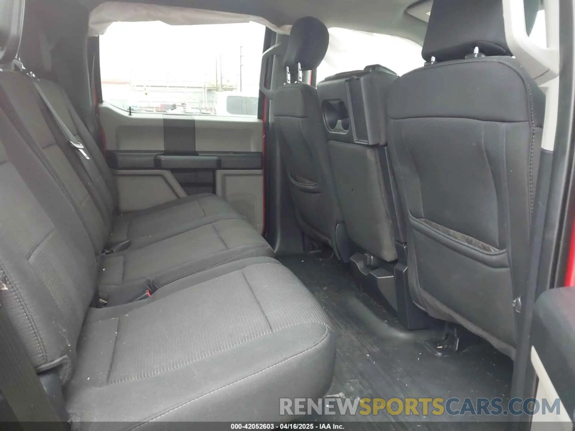 8 Photograph of a damaged car 1FTEW1EP1LFC56374 FORD F-150 2020