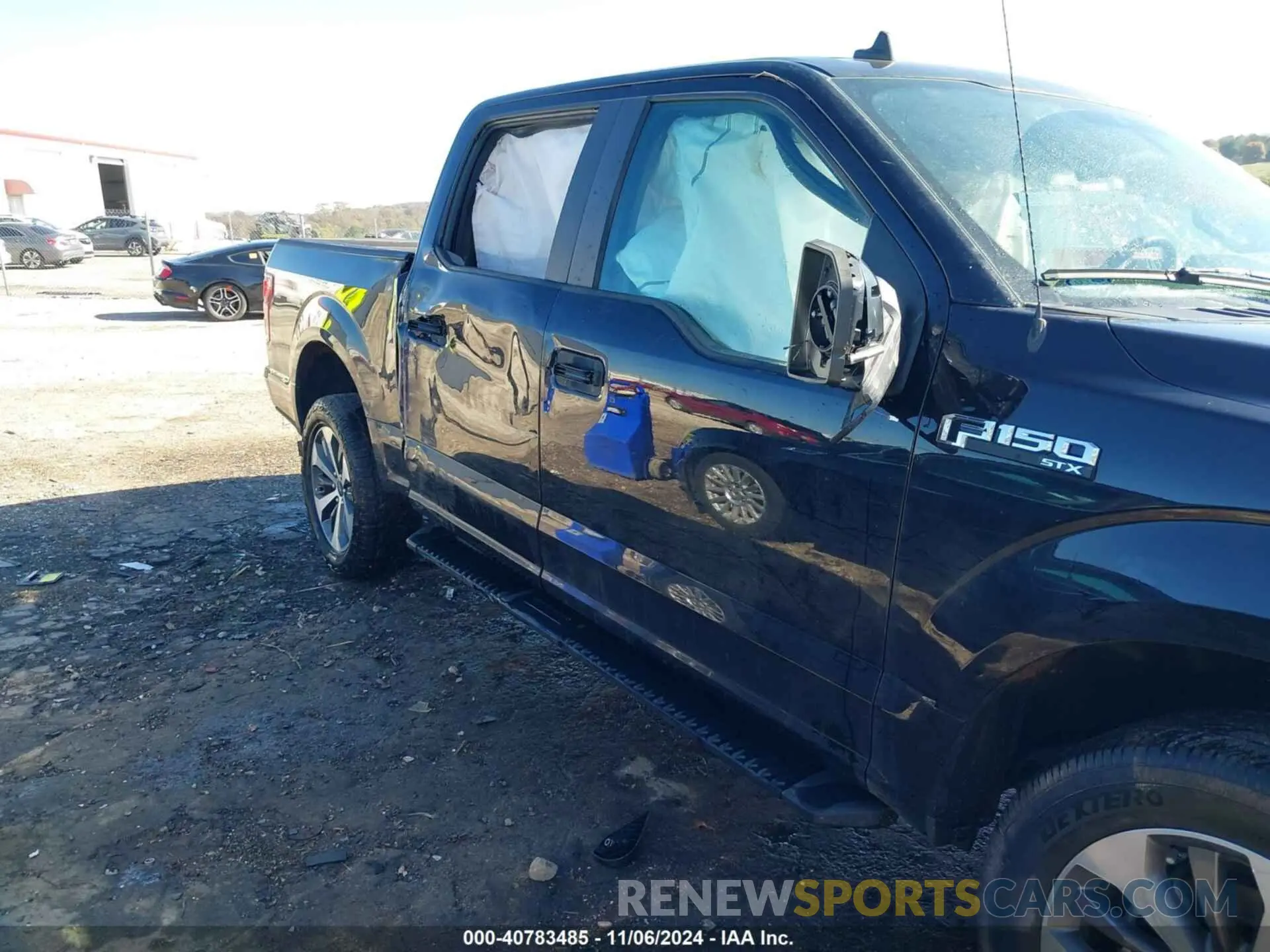 17 Photograph of a damaged car 1FTEW1EP2LKF32830 FORD F-150 2020