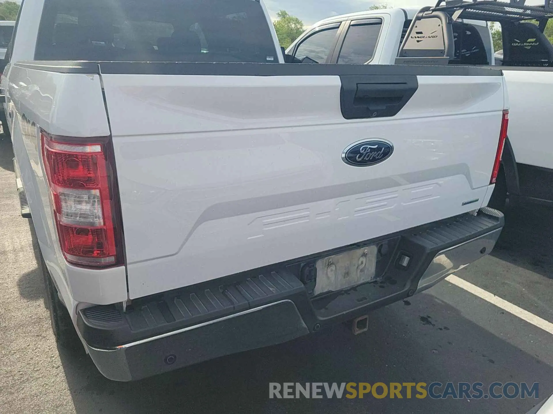 25 Photograph of a damaged car 1FTEW1EP3LKE44983 FORD F-150 2020