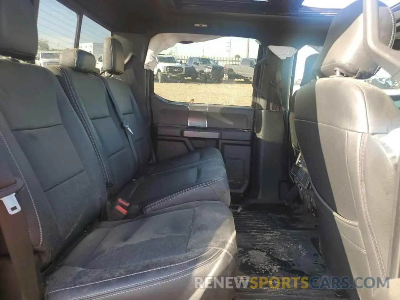 10 Photograph of a damaged car 1FTEW1EP5LKF53395 FORD F-150 2020