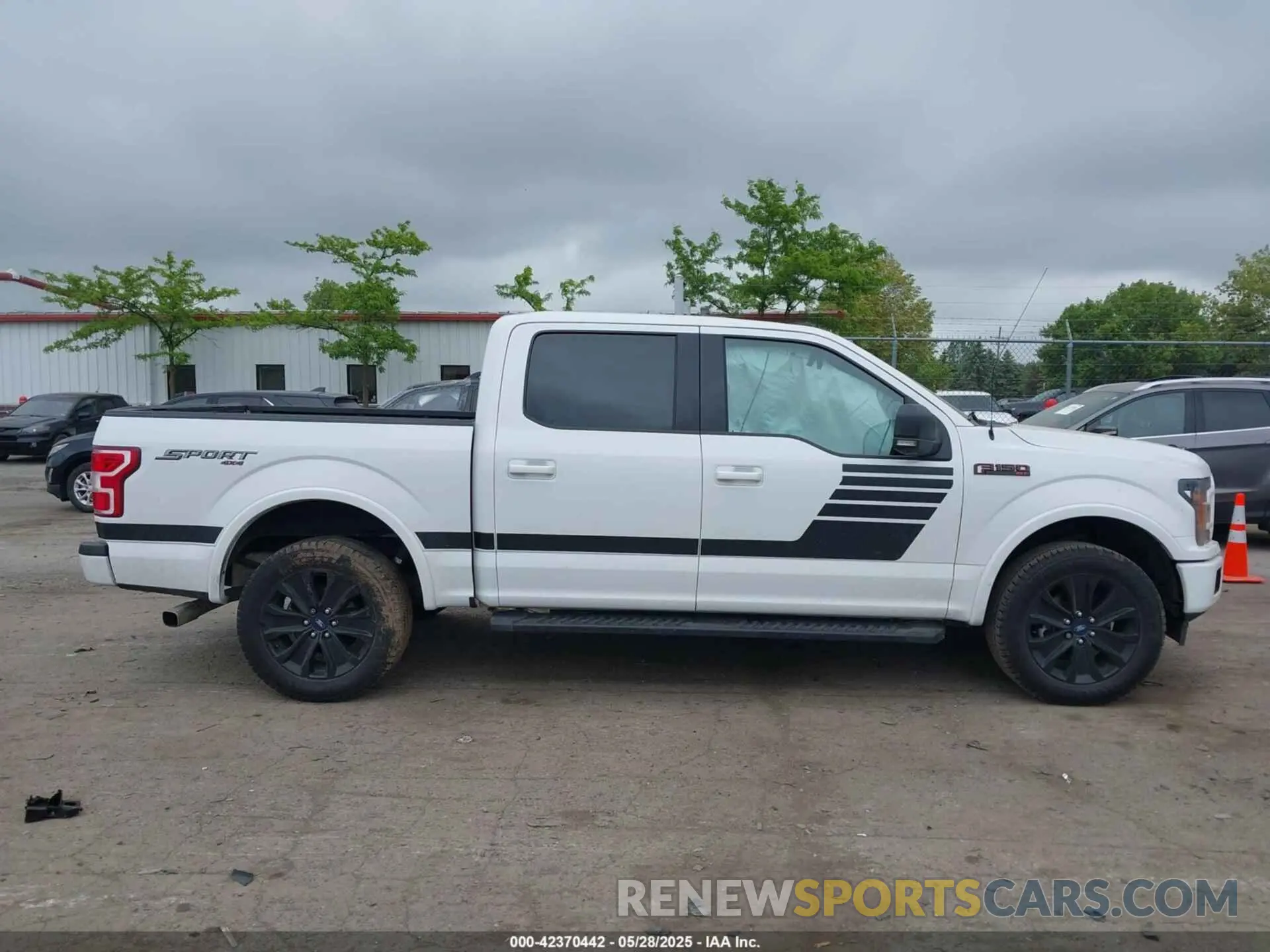 14 Photograph of a damaged car 1FTEW1EP6LFB78478 FORD F-150 2020