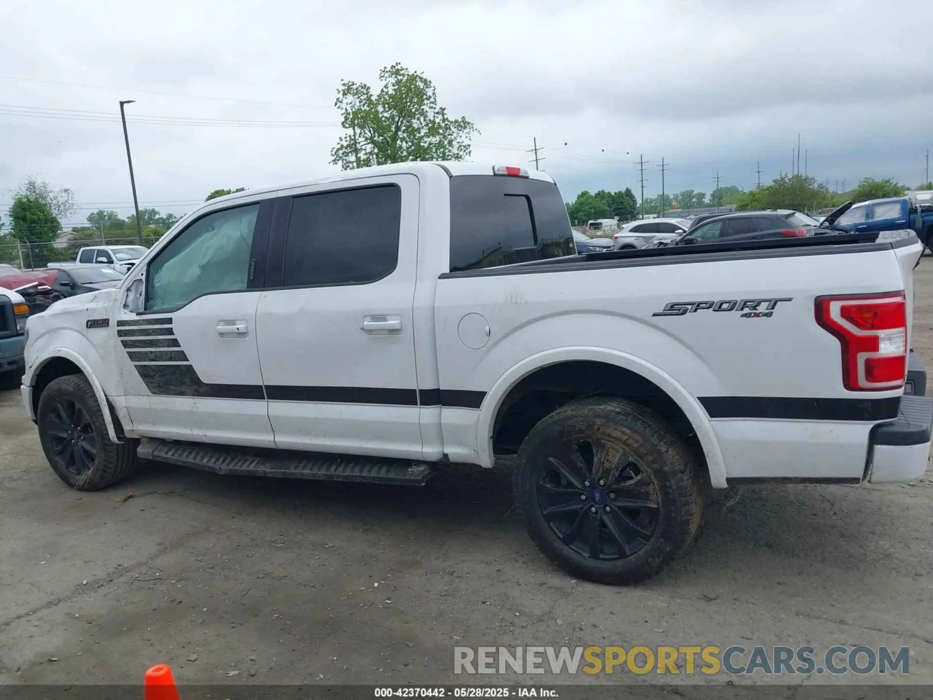 15 Photograph of a damaged car 1FTEW1EP6LFB78478 FORD F-150 2020