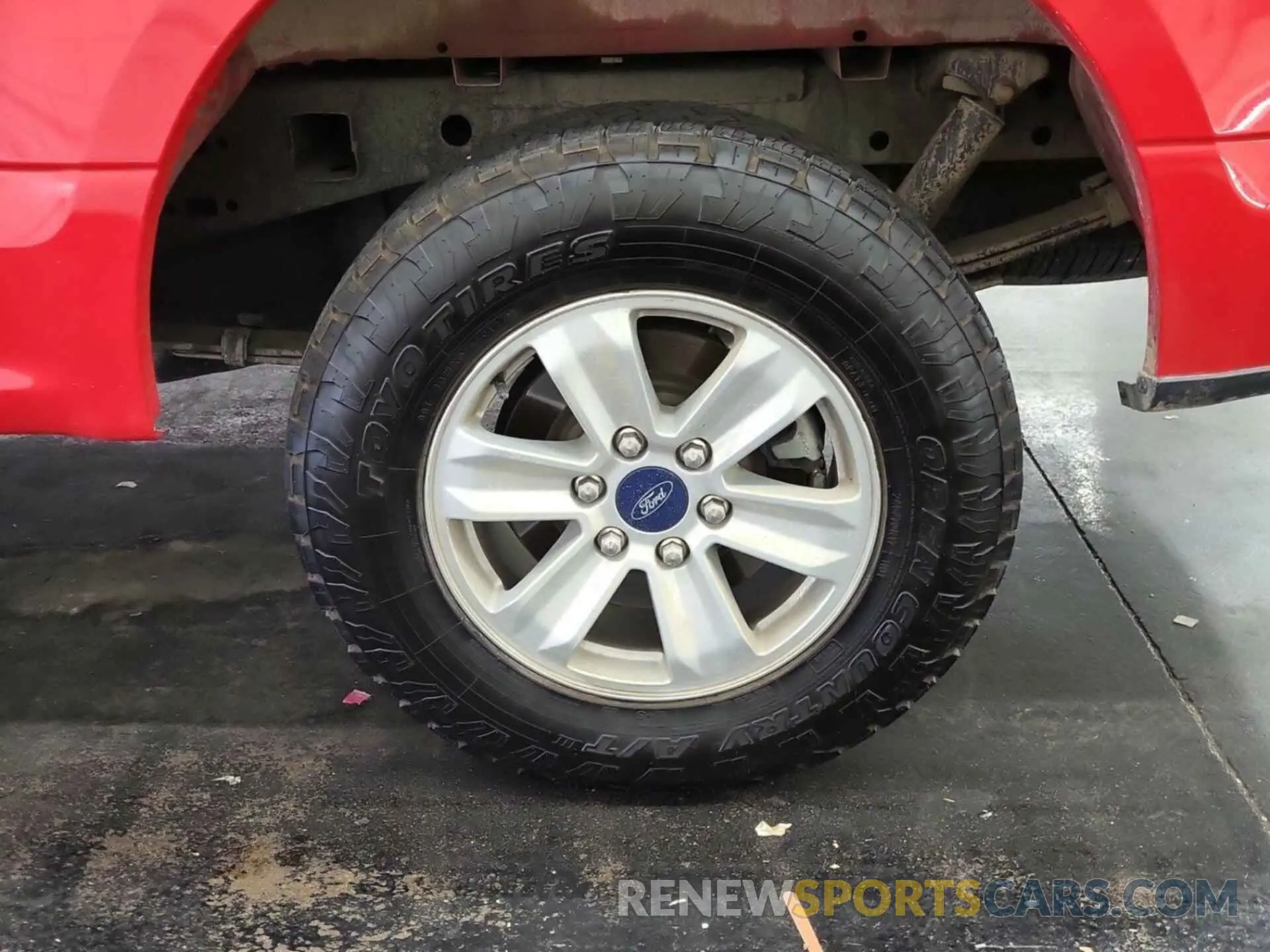 11 Photograph of a damaged car 1FTEX1C4XLKE12814 FORD F-150 2020