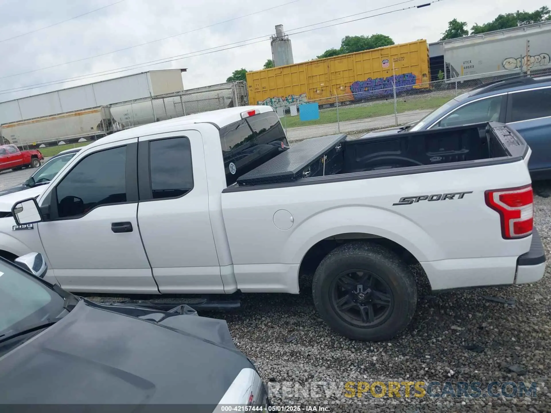 14 Photograph of a damaged car 1FTEX1CB2LKD36388 FORD F-150 2020