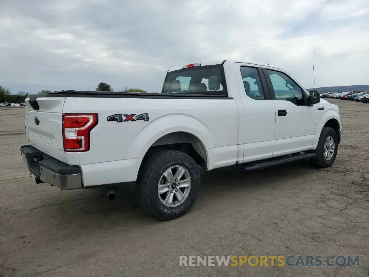 3 Photograph of a damaged car 1FTEX1EB6LFC30578 FORD F-150 2020