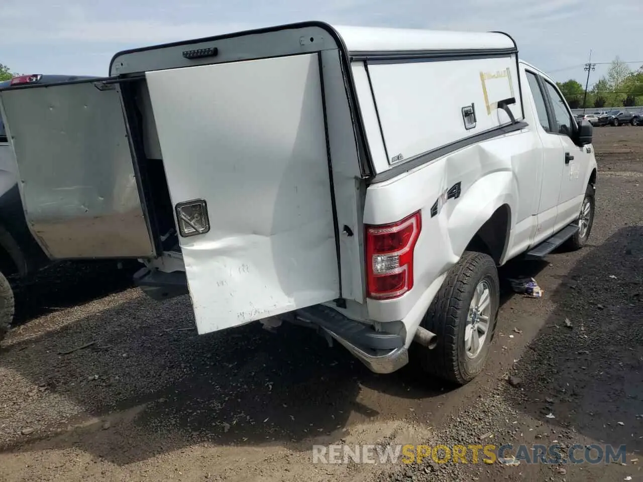 3 Photograph of a damaged car 1FTEX1EP5LKD79714 FORD F-150 2020