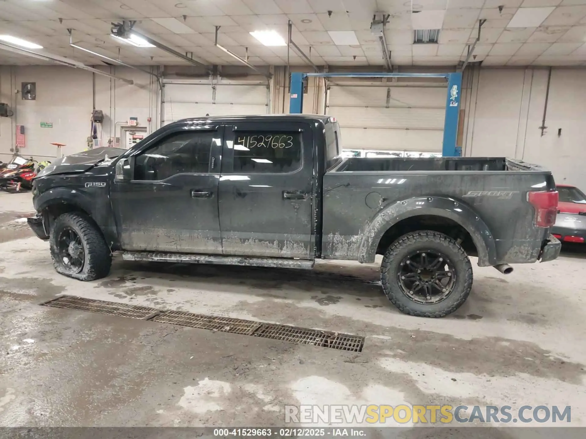 14 Фотография поврежденного автомобиля 1FTFW1E57LFB13397 FORD F-150 2020