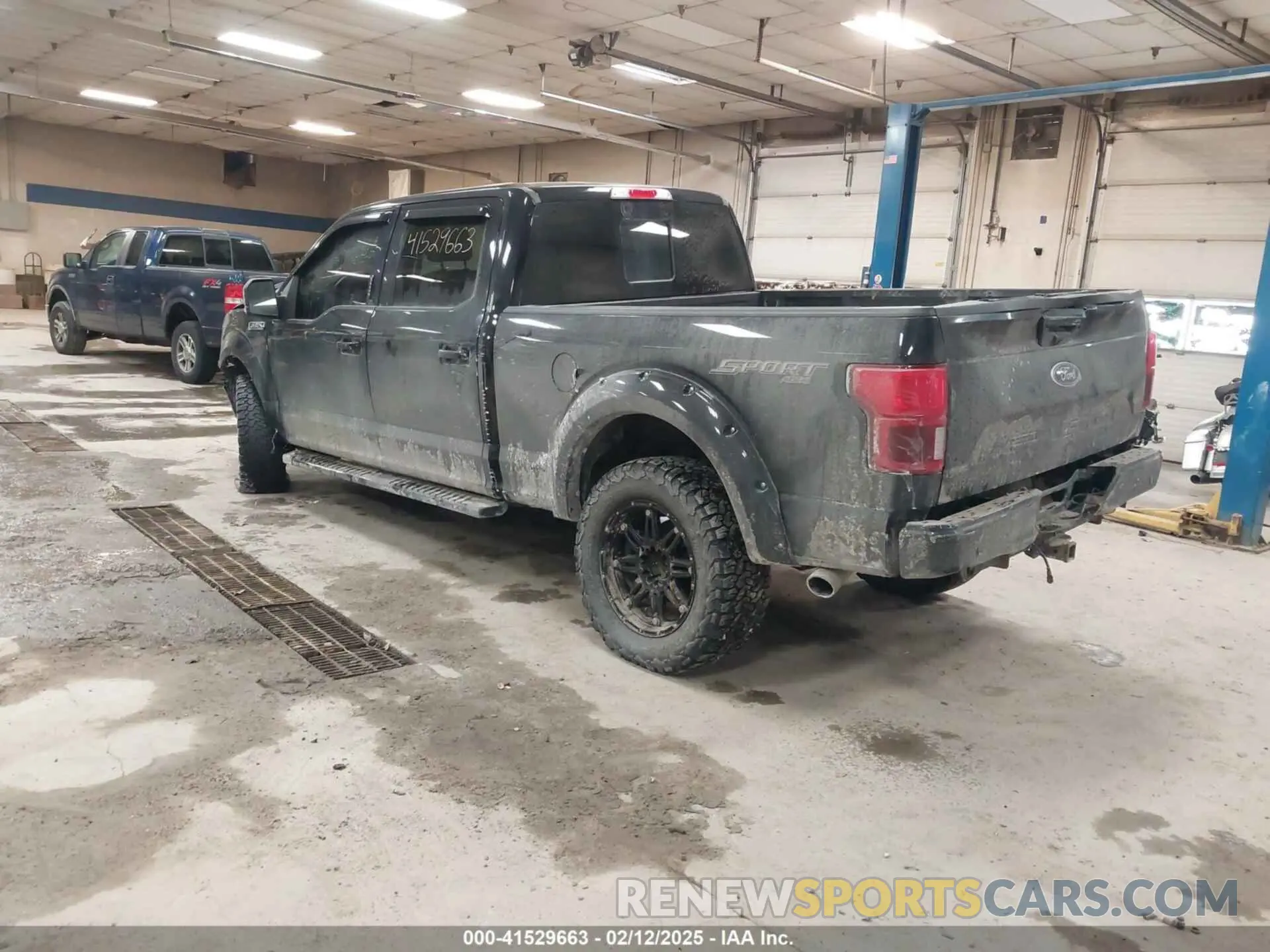 3 Фотография поврежденного автомобиля 1FTFW1E57LFB13397 FORD F-150 2020