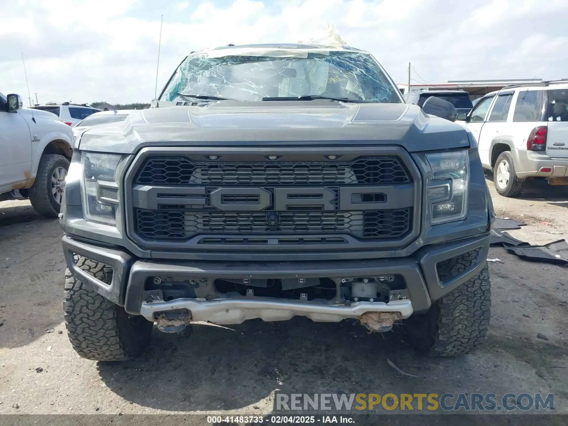 12 Фотография поврежденного автомобиля 1FTFW1RG4LFA37620 FORD F-150 2020