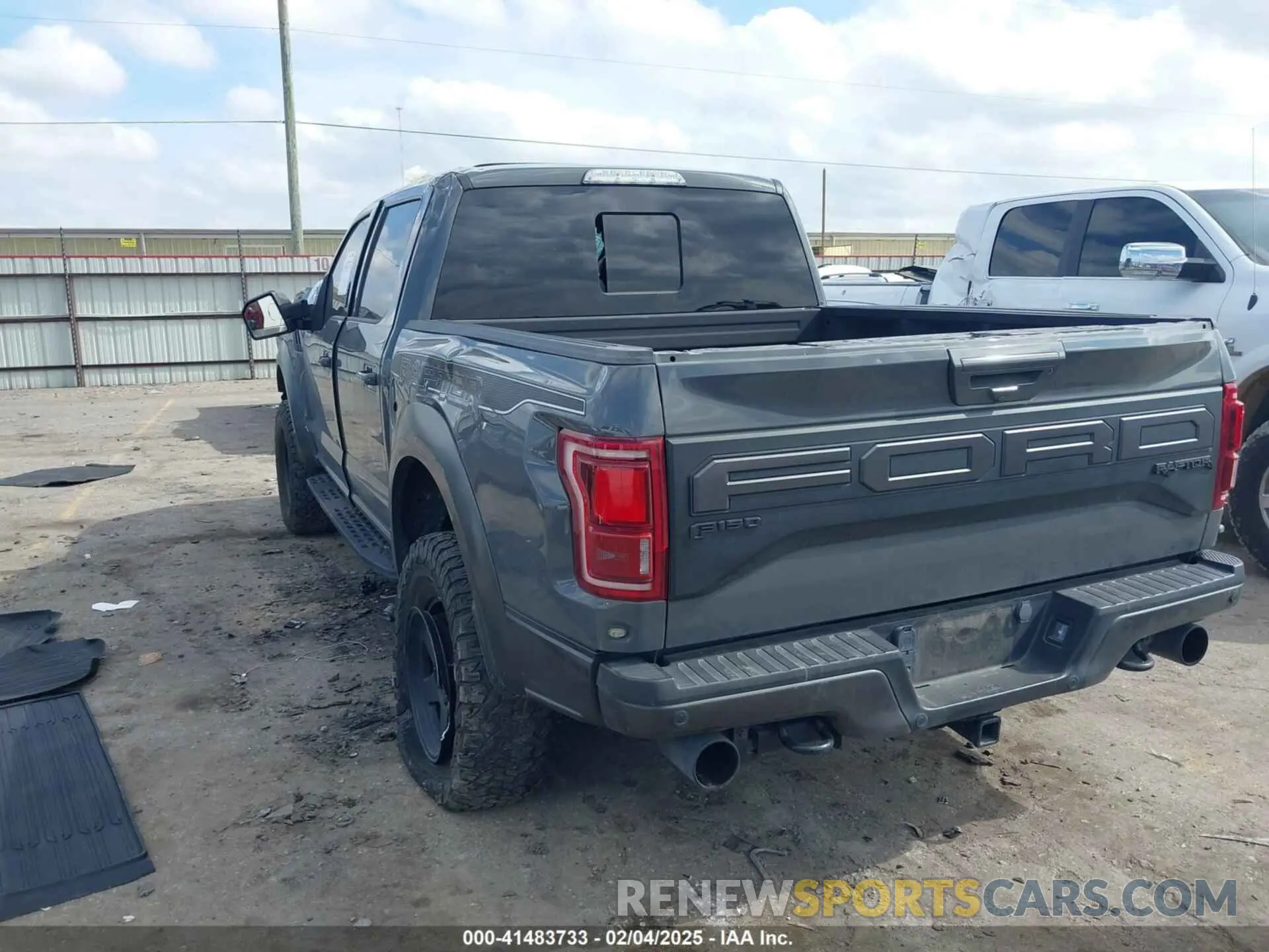 3 Фотография поврежденного автомобиля 1FTFW1RG4LFA37620 FORD F-150 2020
